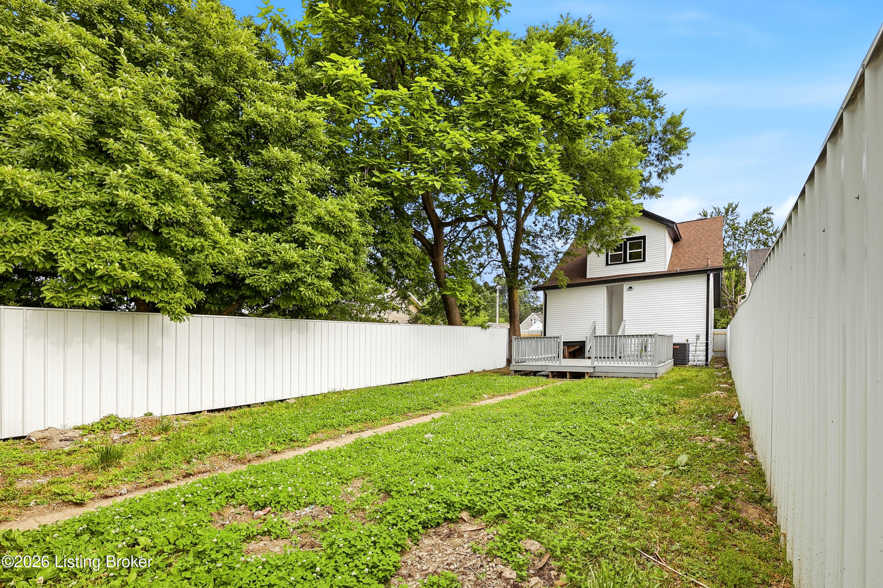 1421 Berry Blvd