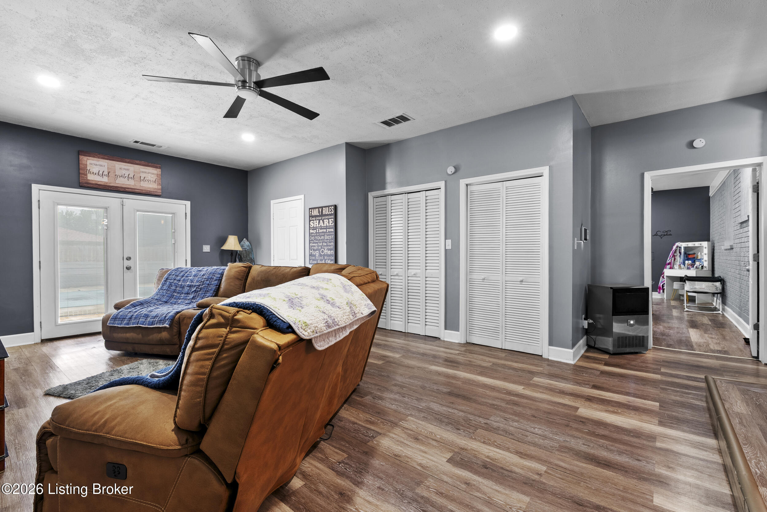 6304 Nigel Dr