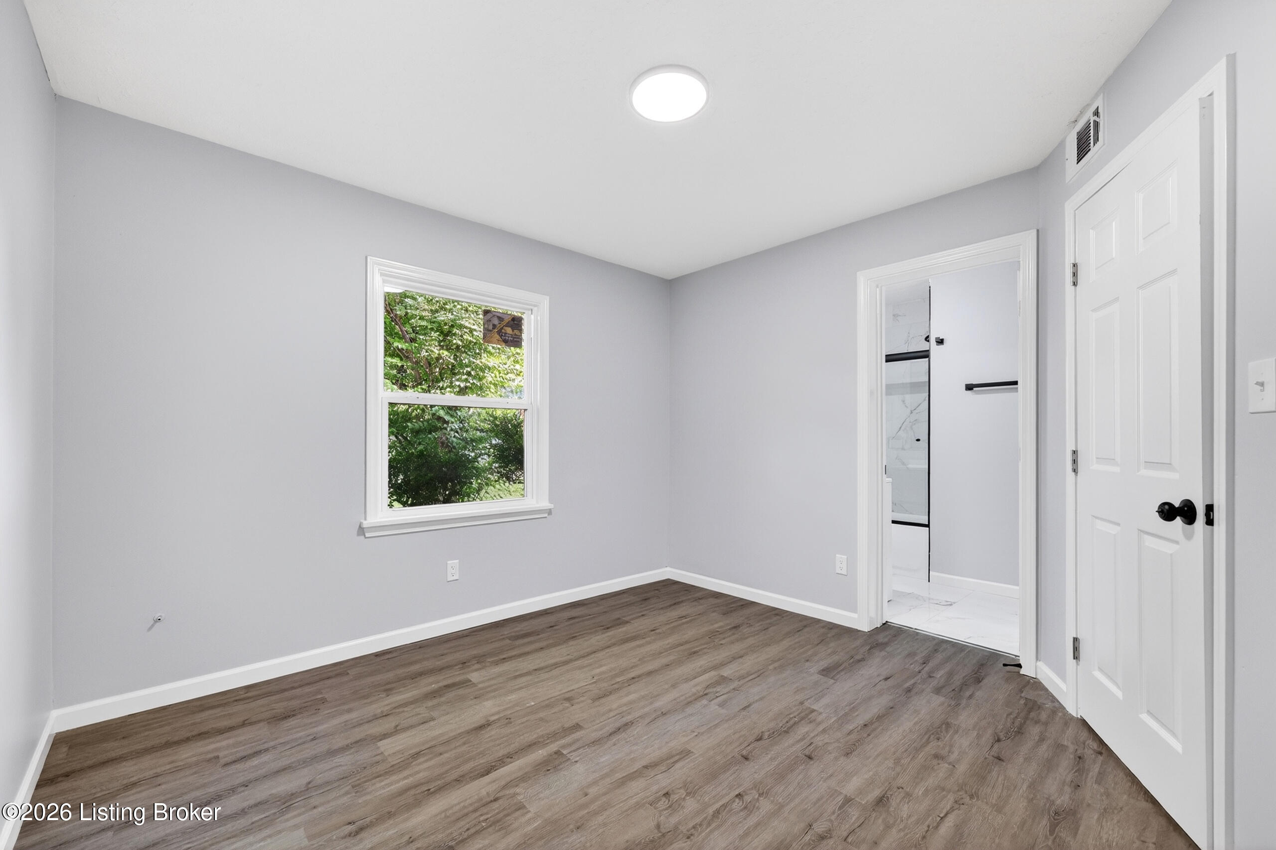 112 Daryl Ct