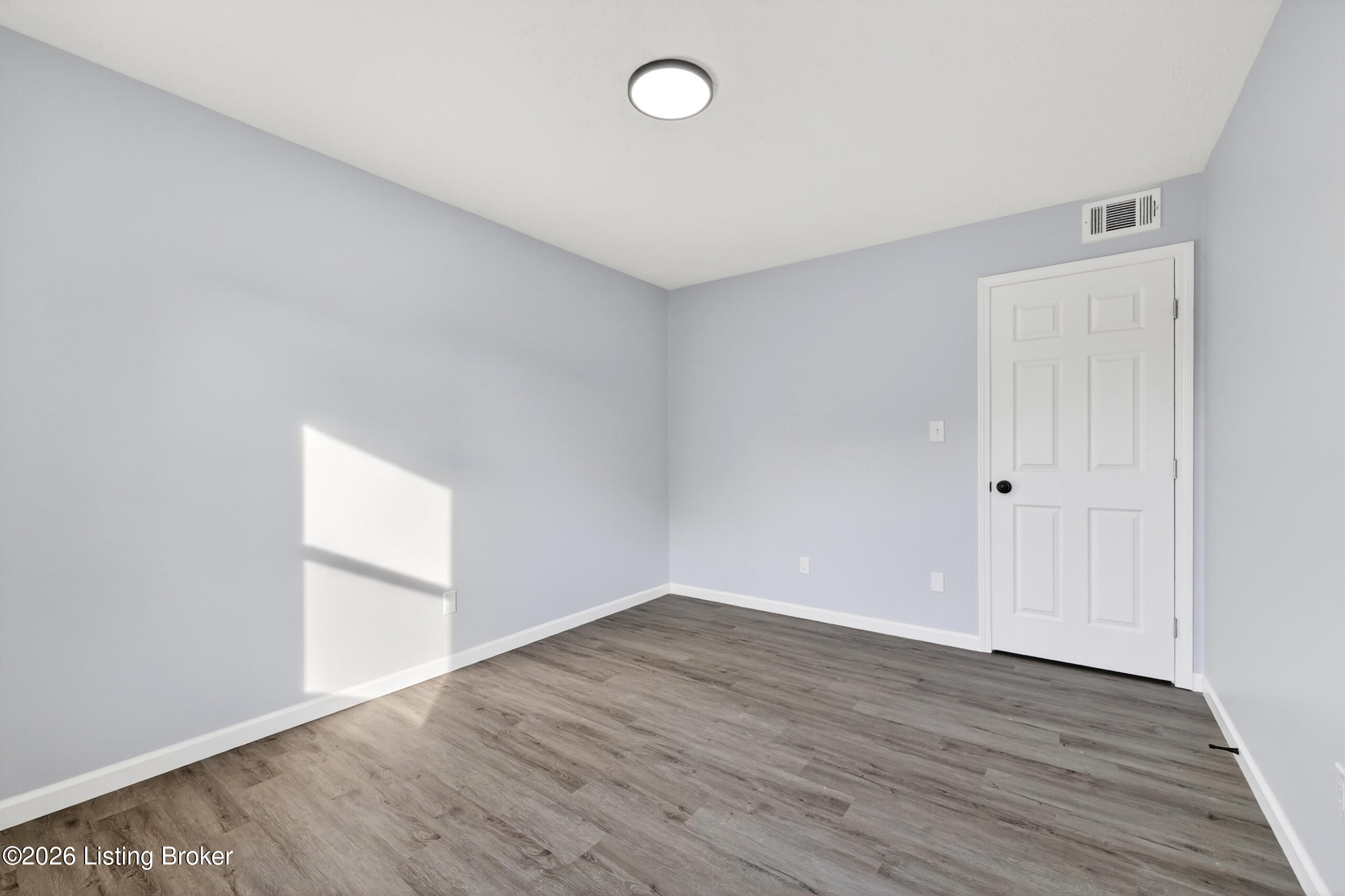 112 Daryl Ct