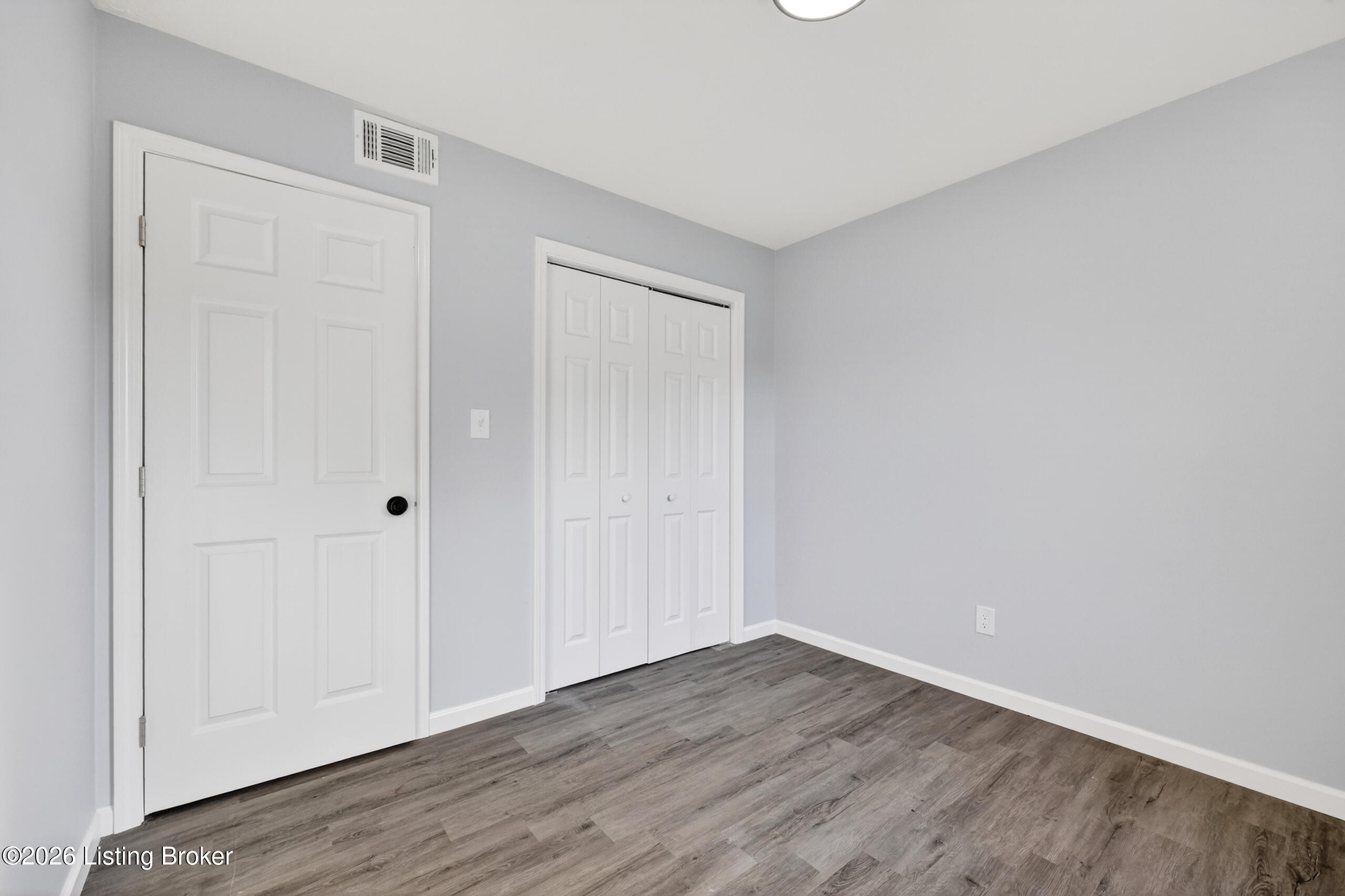 112 Daryl Ct