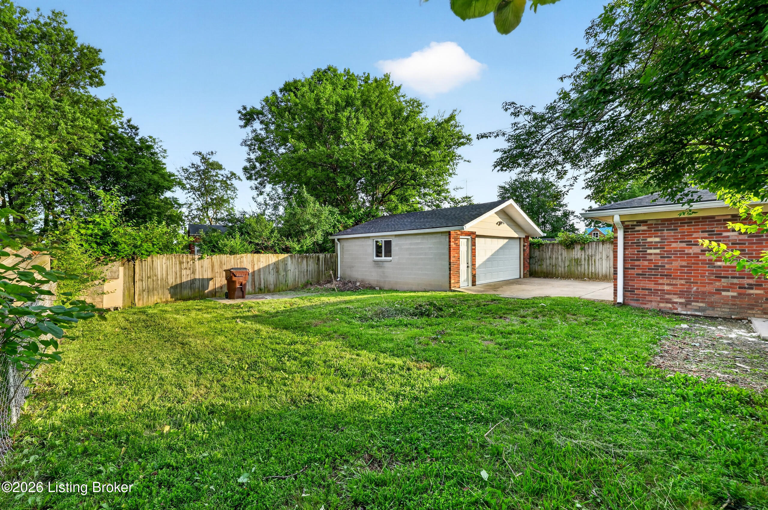 112 Daryl Ct
