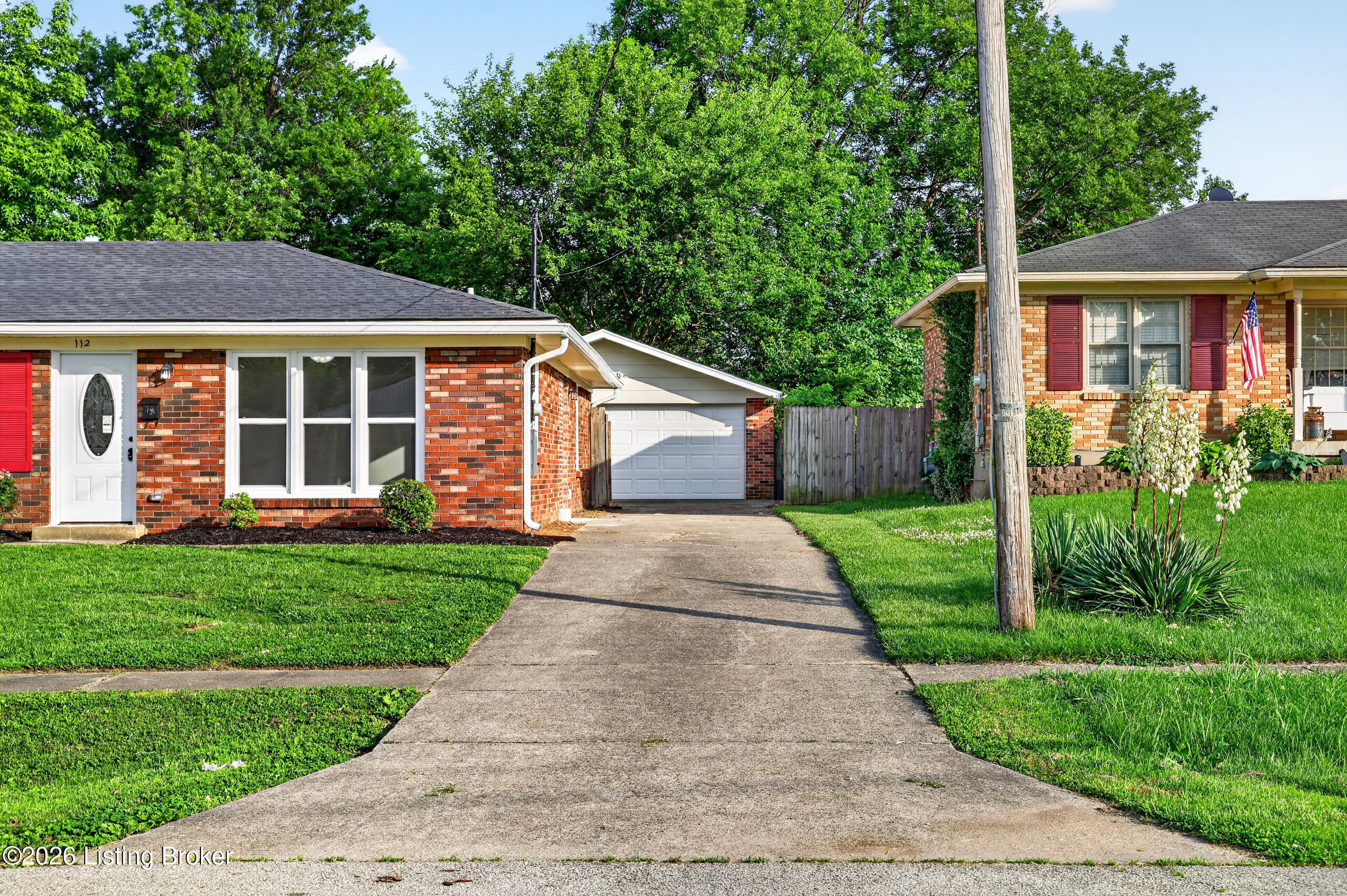 112 Daryl Ct