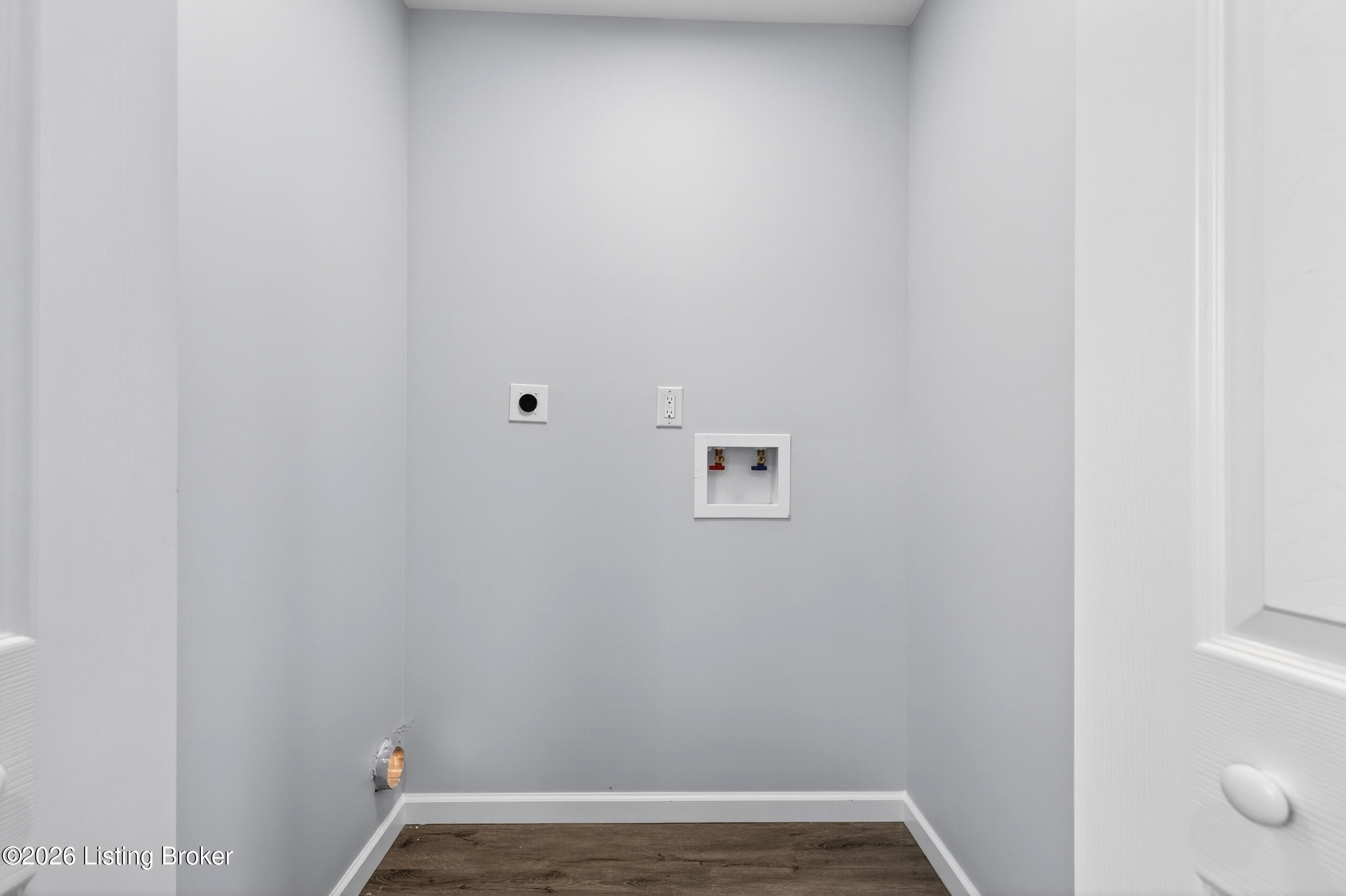 112 Daryl Ct