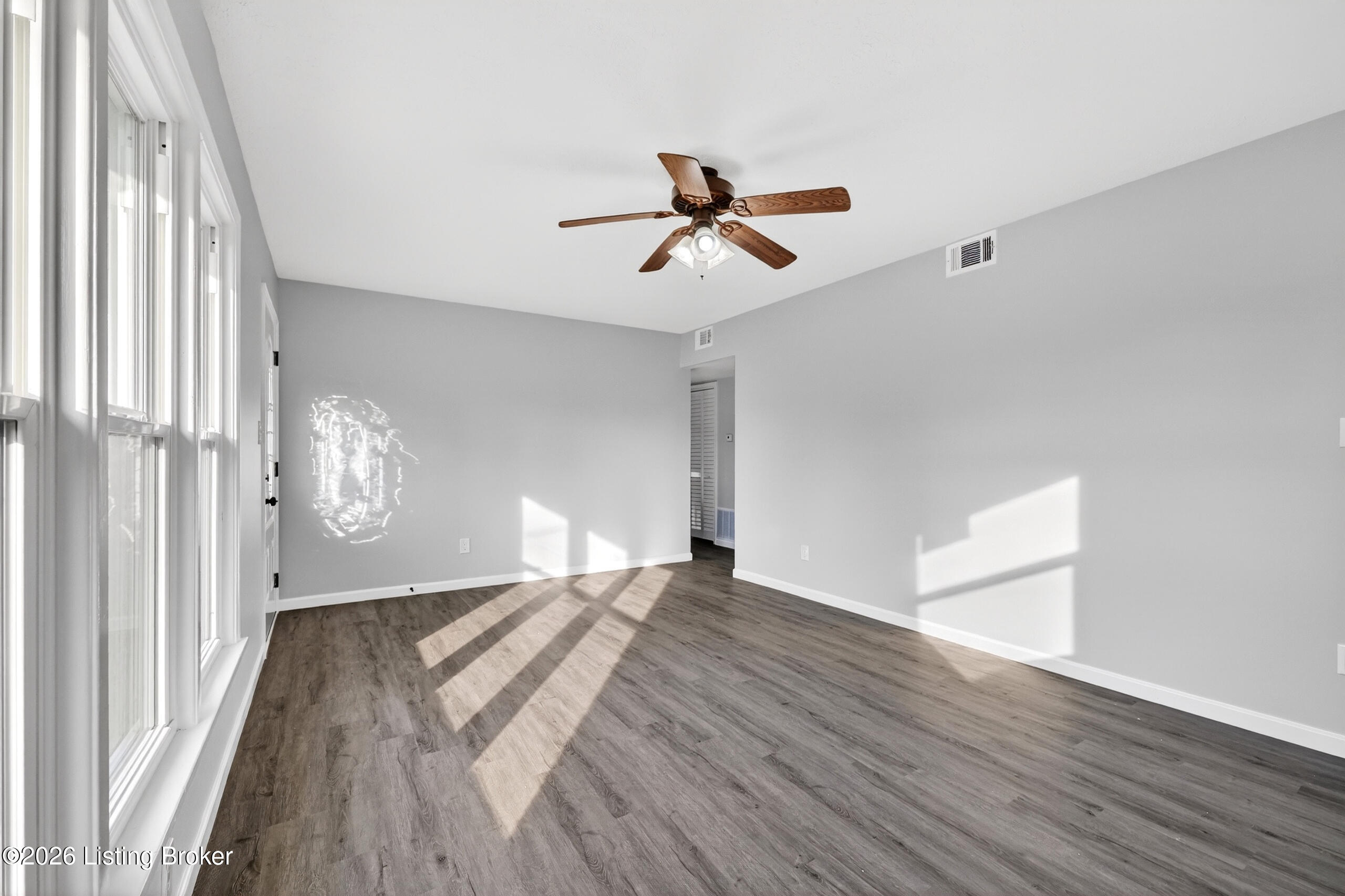 112 Daryl Ct