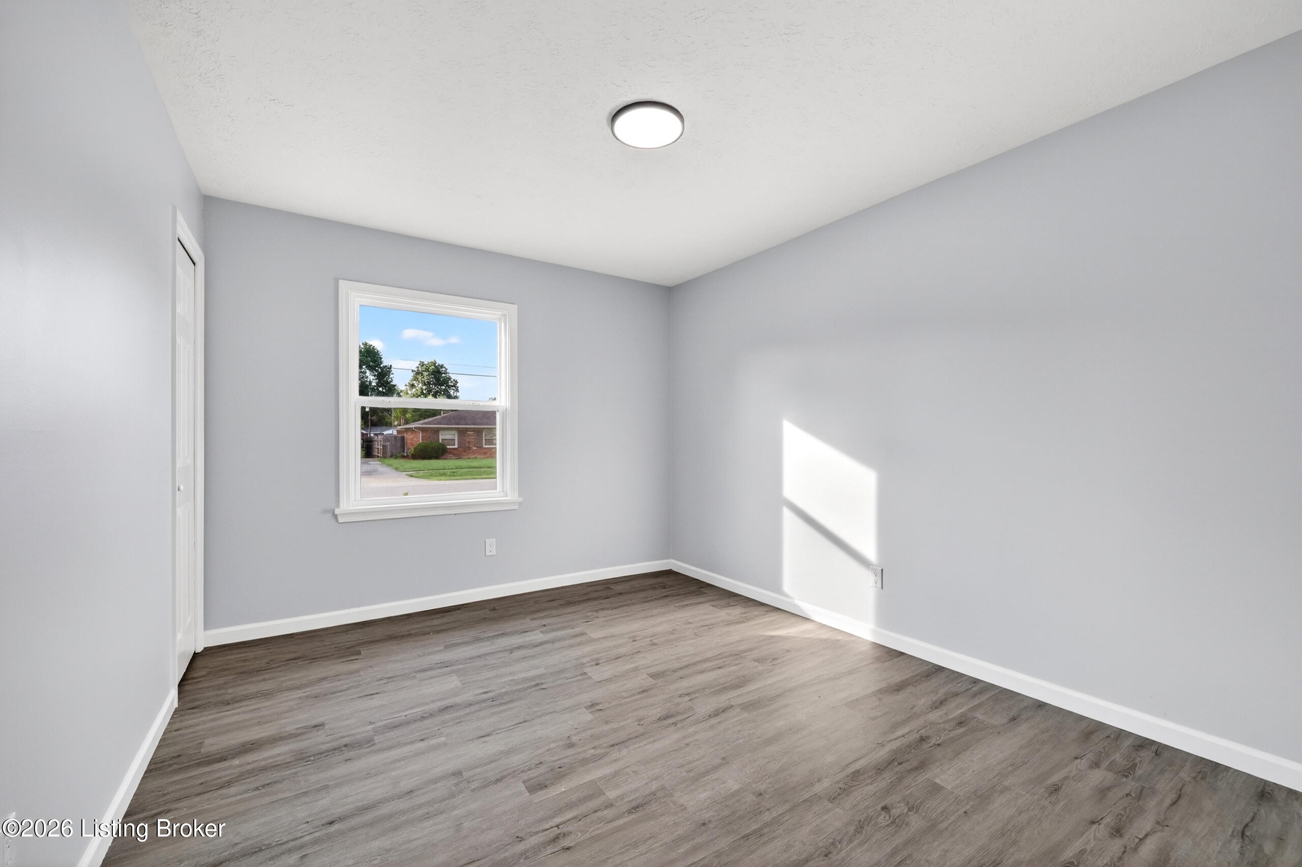 112 Daryl Ct