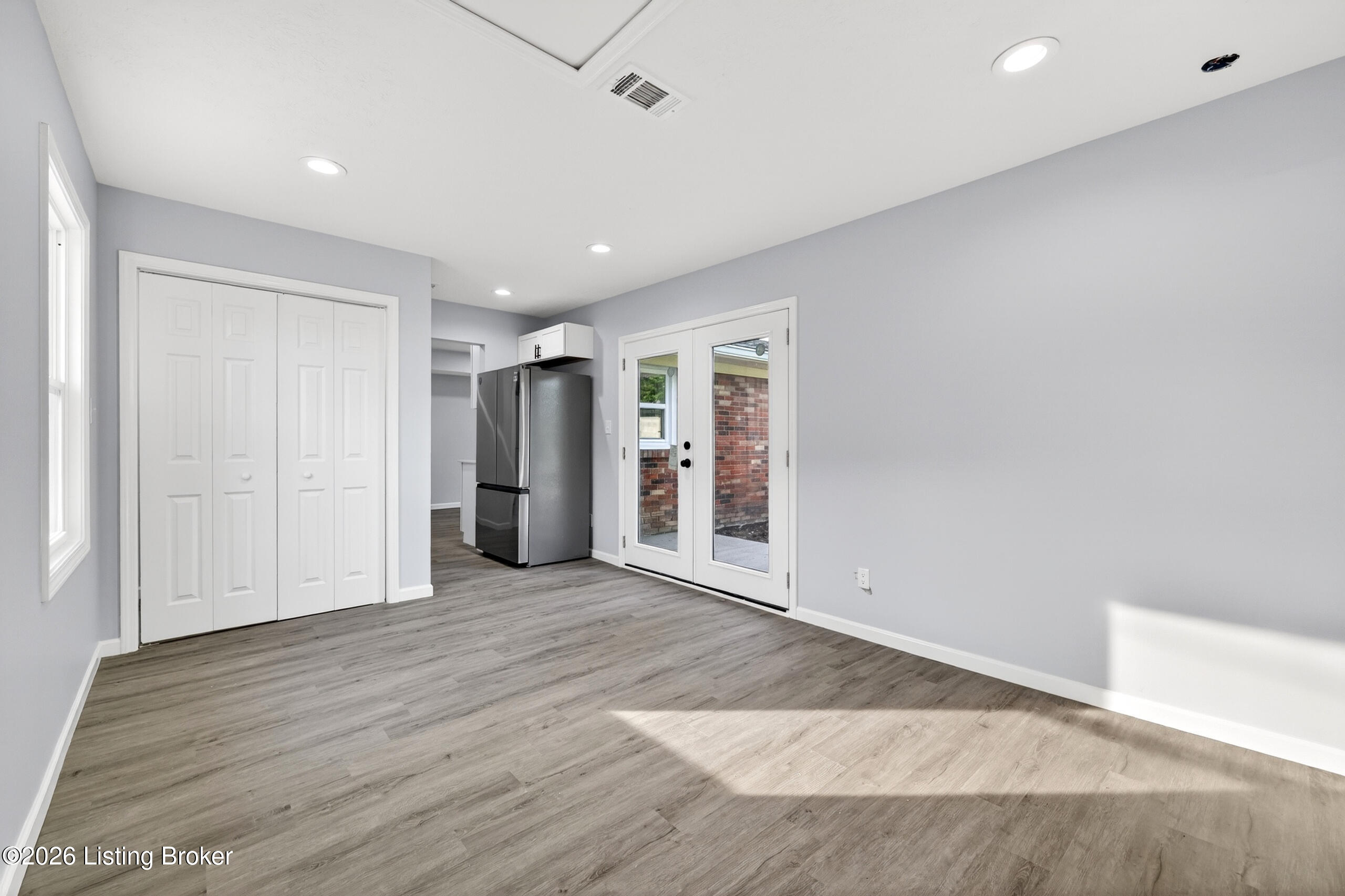 112 Daryl Ct