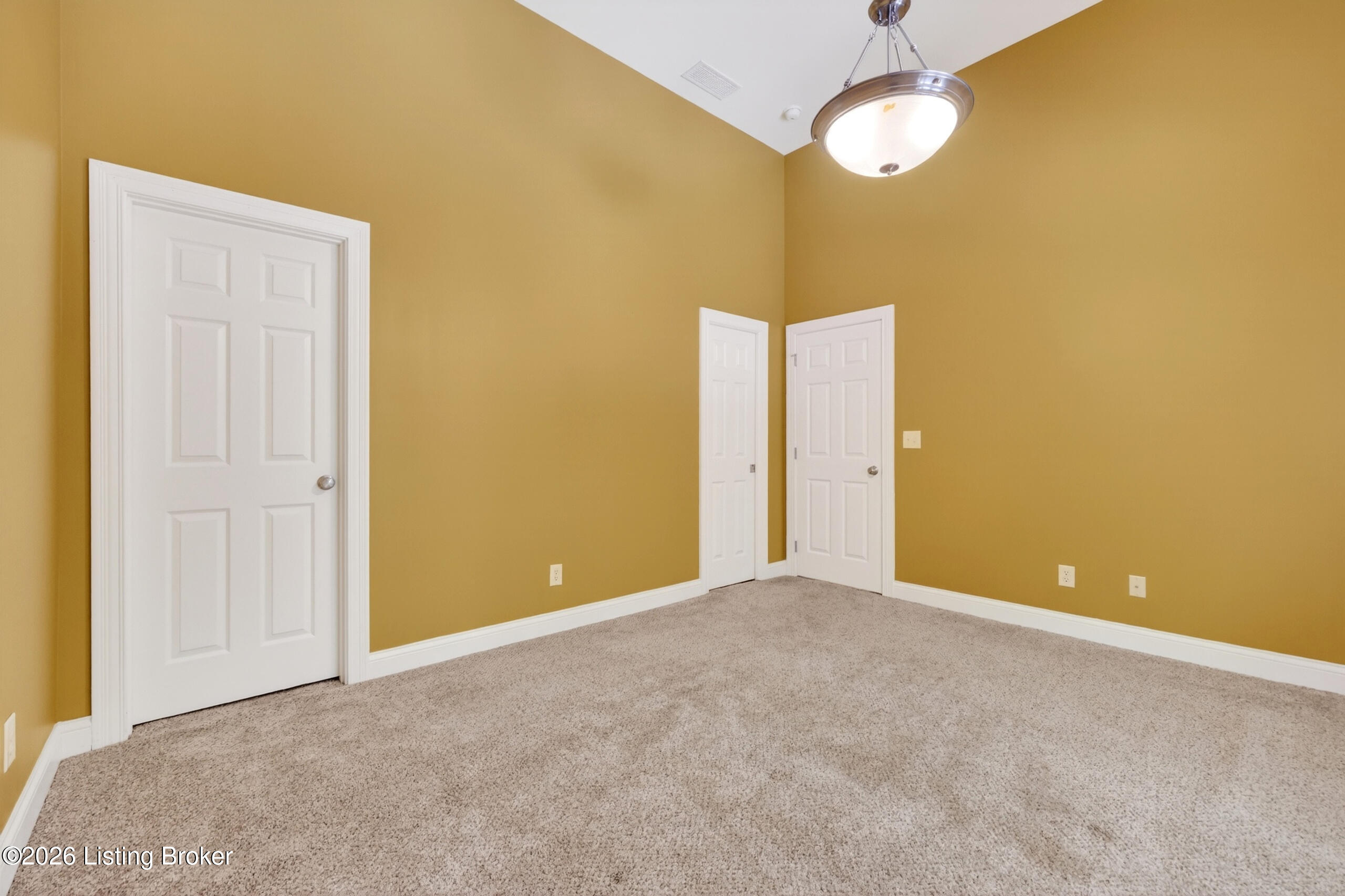 17036 Ashburton Dr