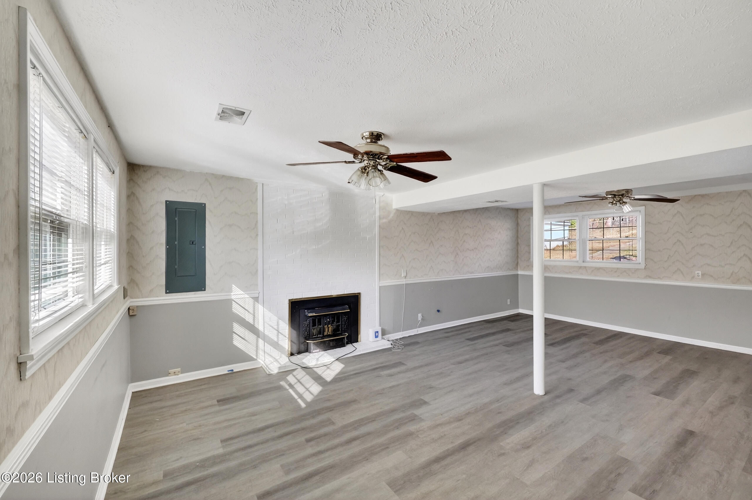 6913 Norlynn Dr