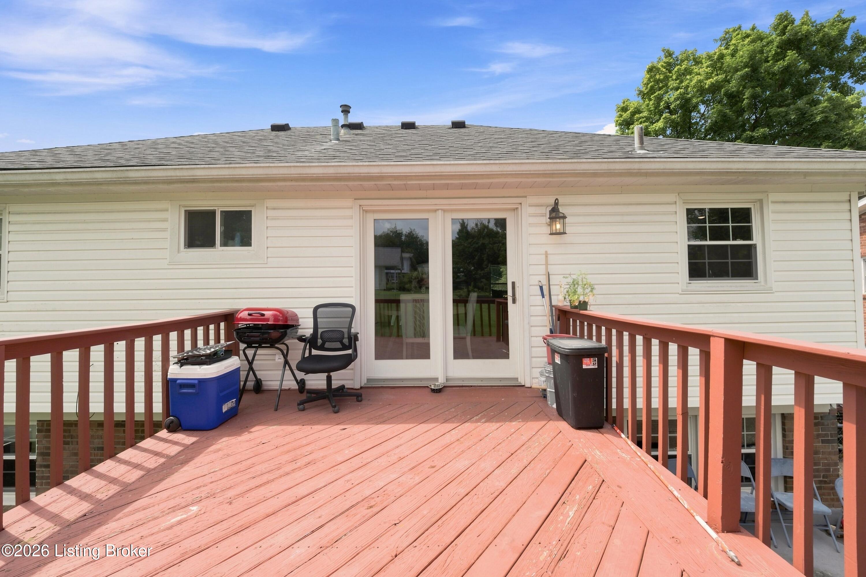 6913 Norlynn Dr