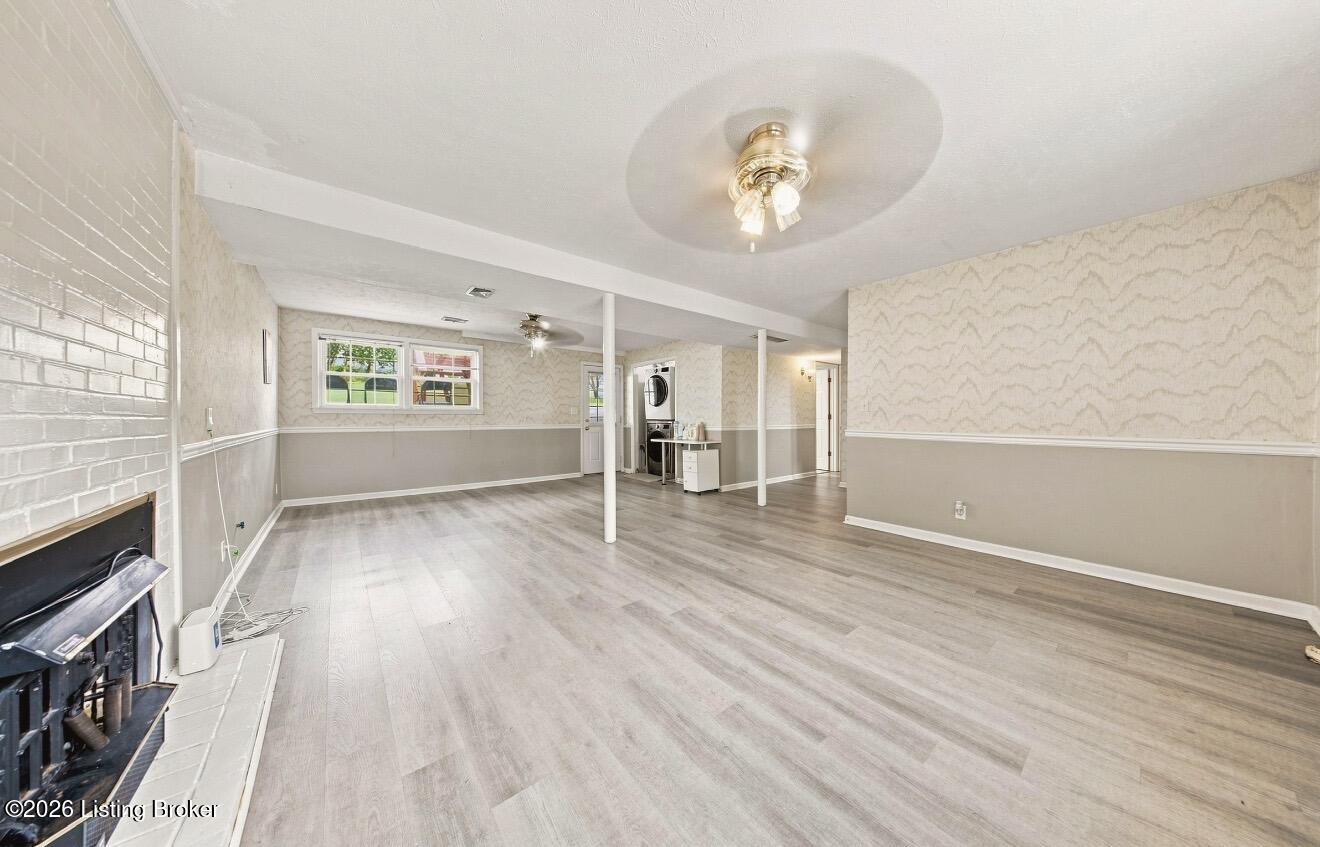 6913 Norlynn Dr