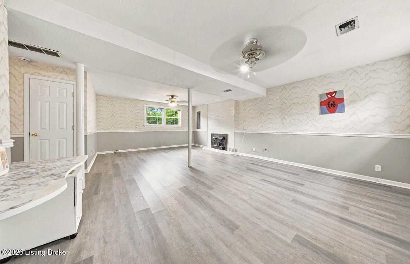 6913 Norlynn Dr
