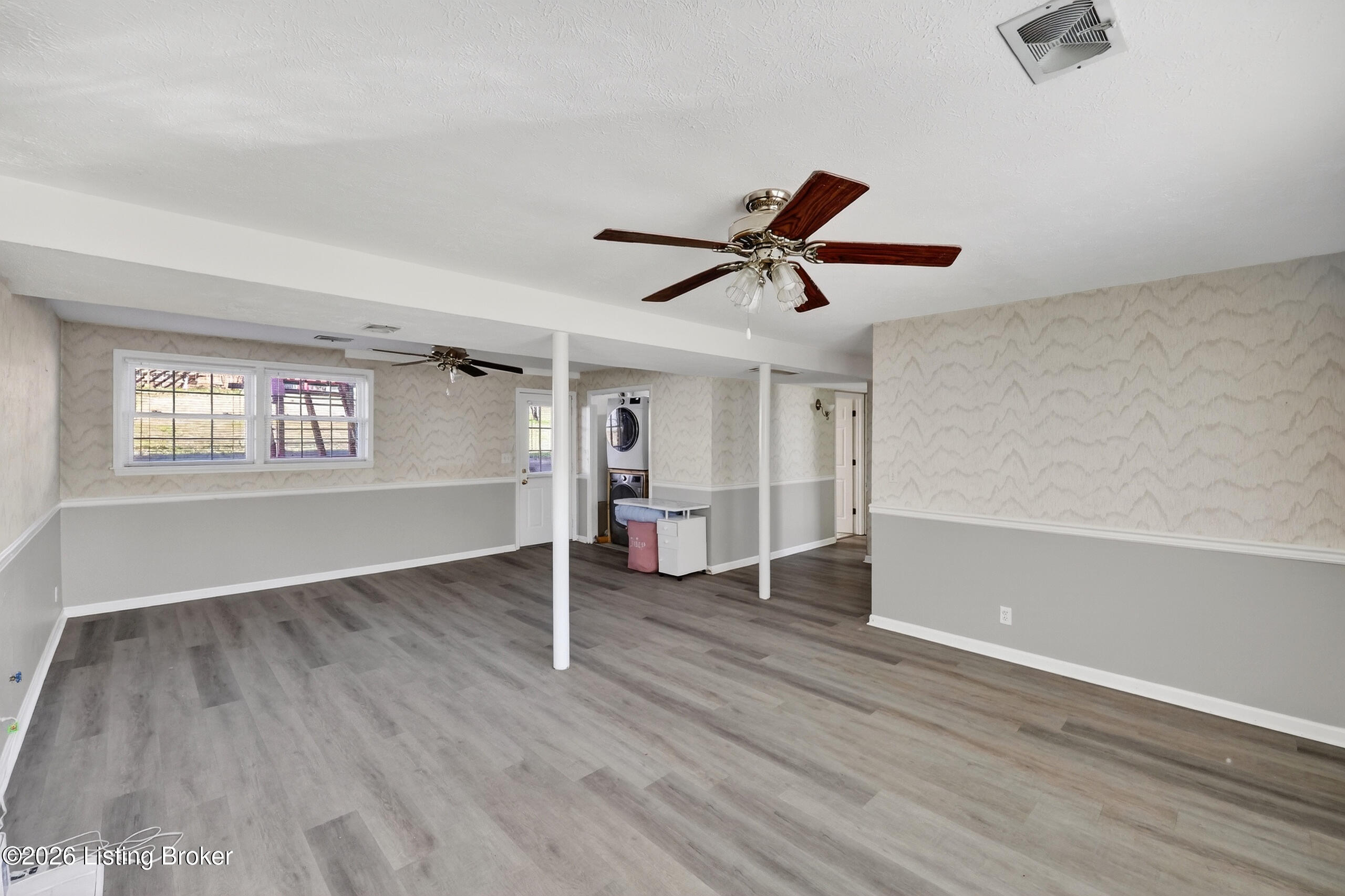 6913 Norlynn Dr