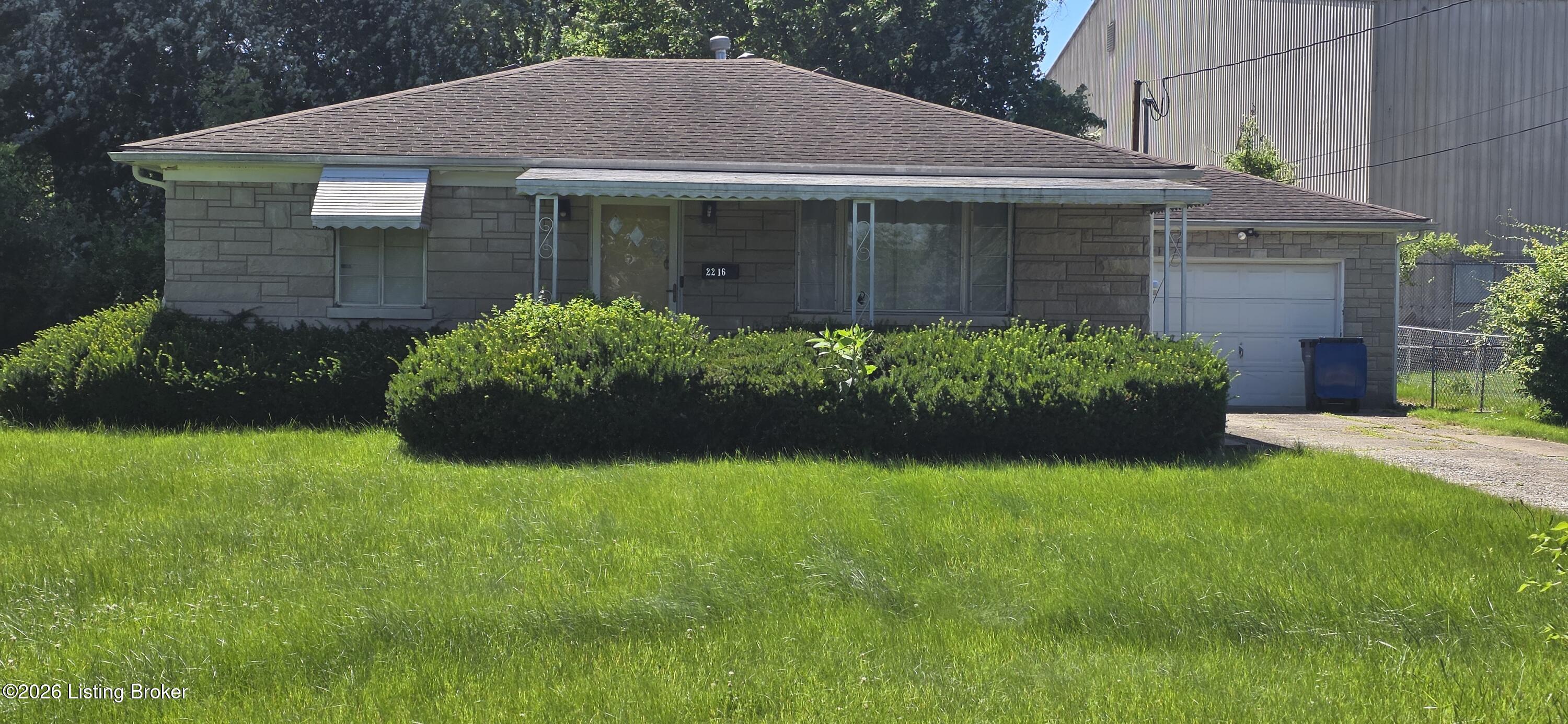 2216 Plantation Dr