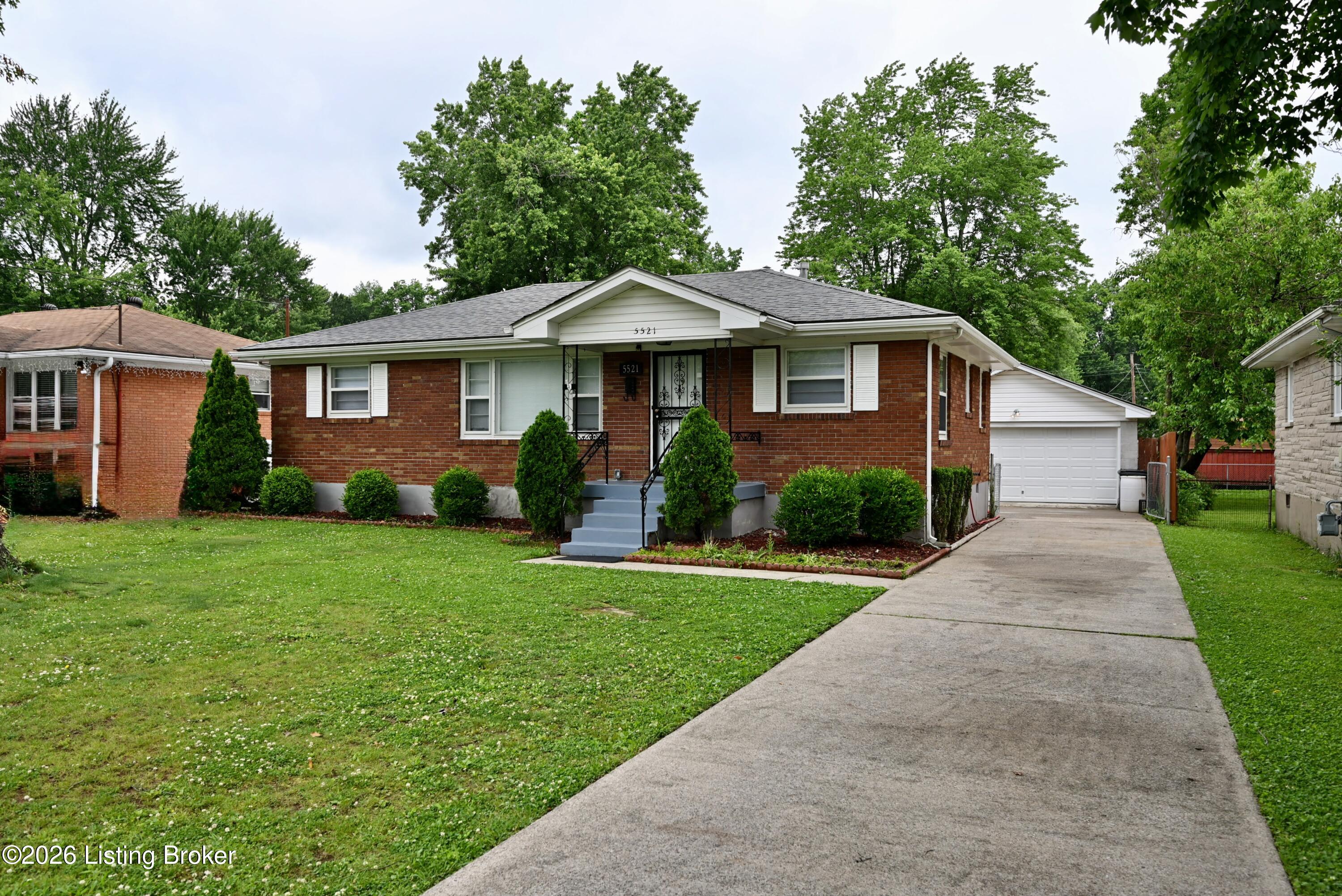 5521 Shorewood Dr