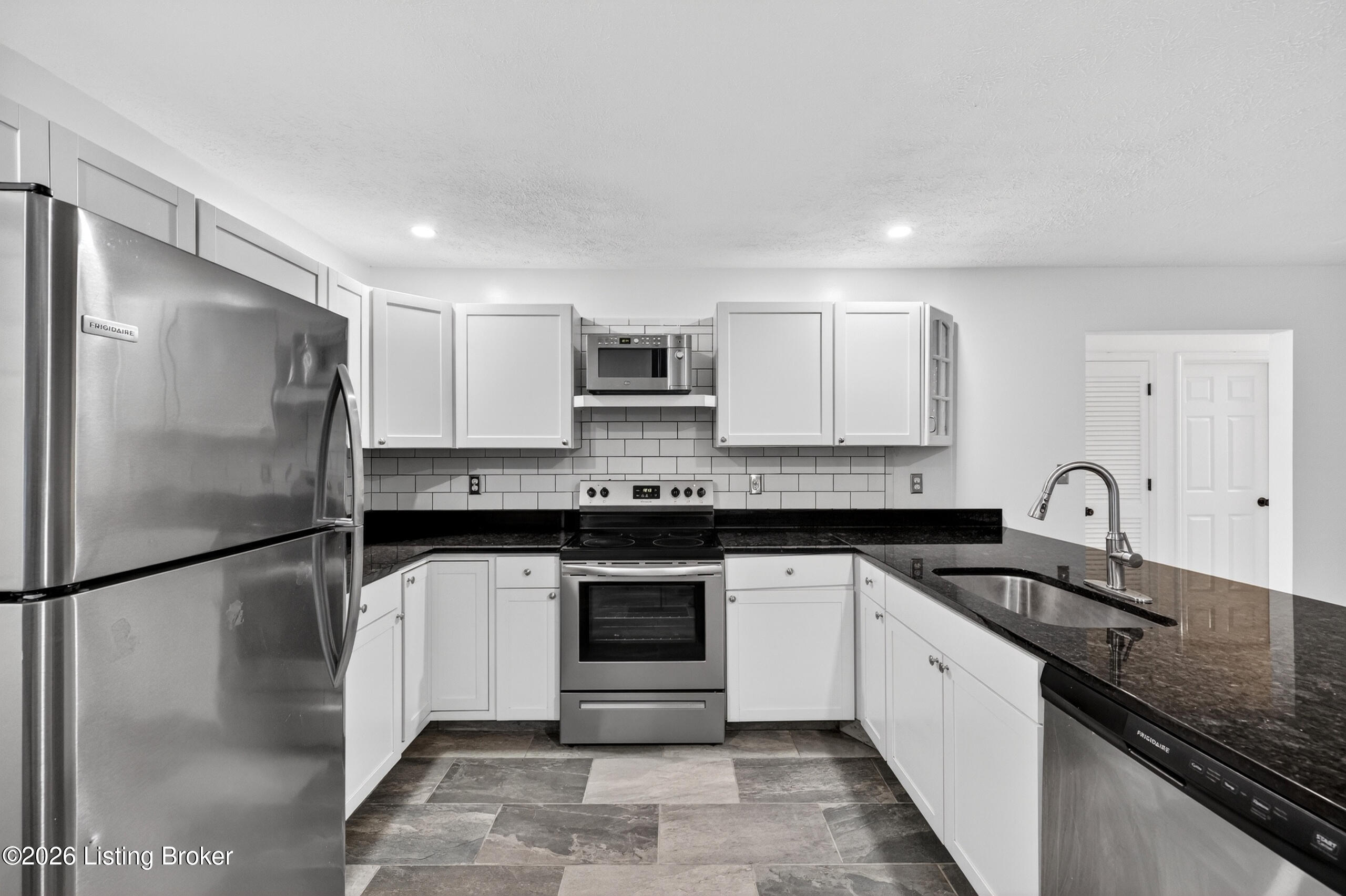 7101 Johnsontown Rd