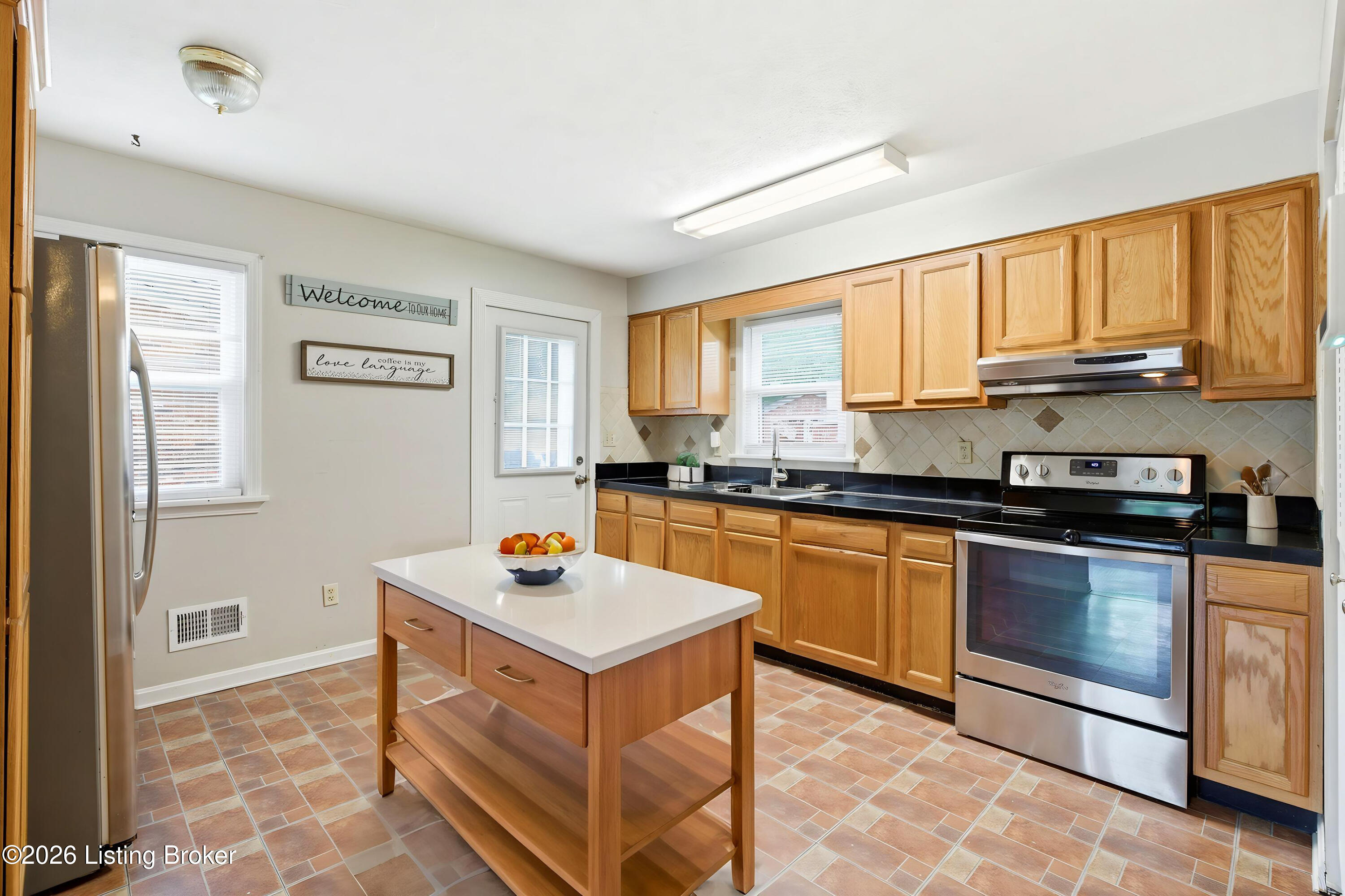 11709 Mahogany Dr