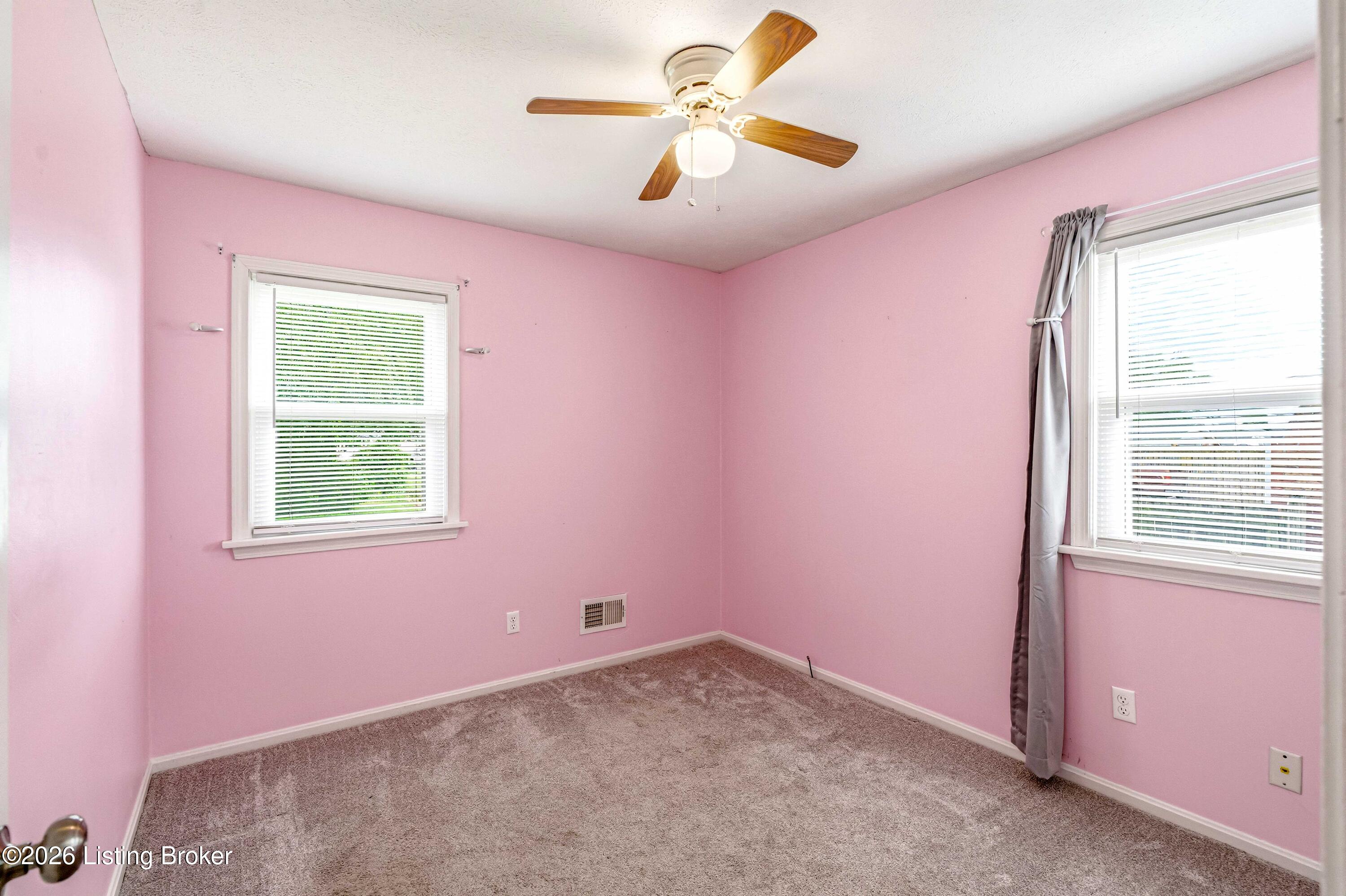 11709 Mahogany Dr