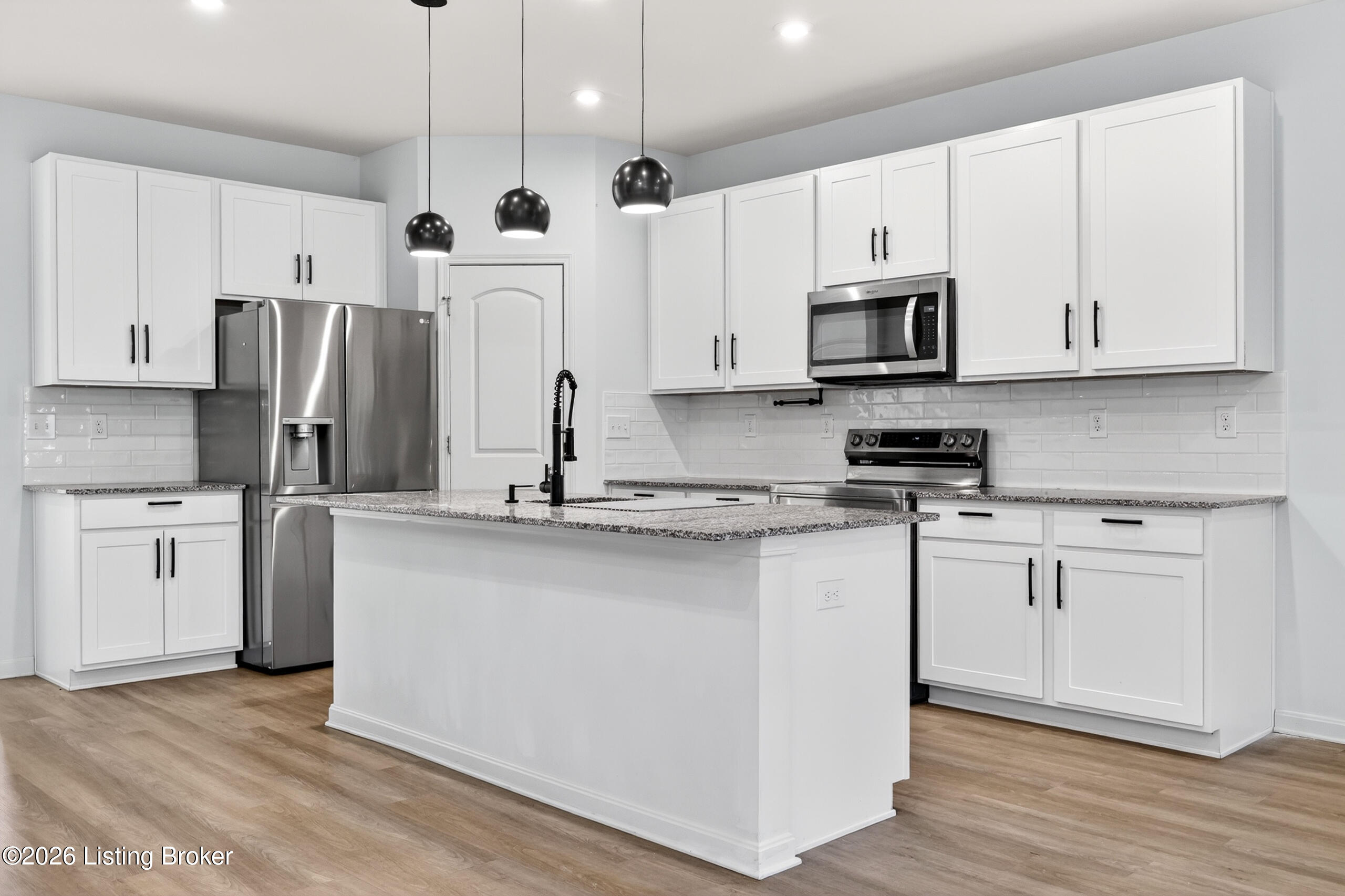 4395 Coppice Trail