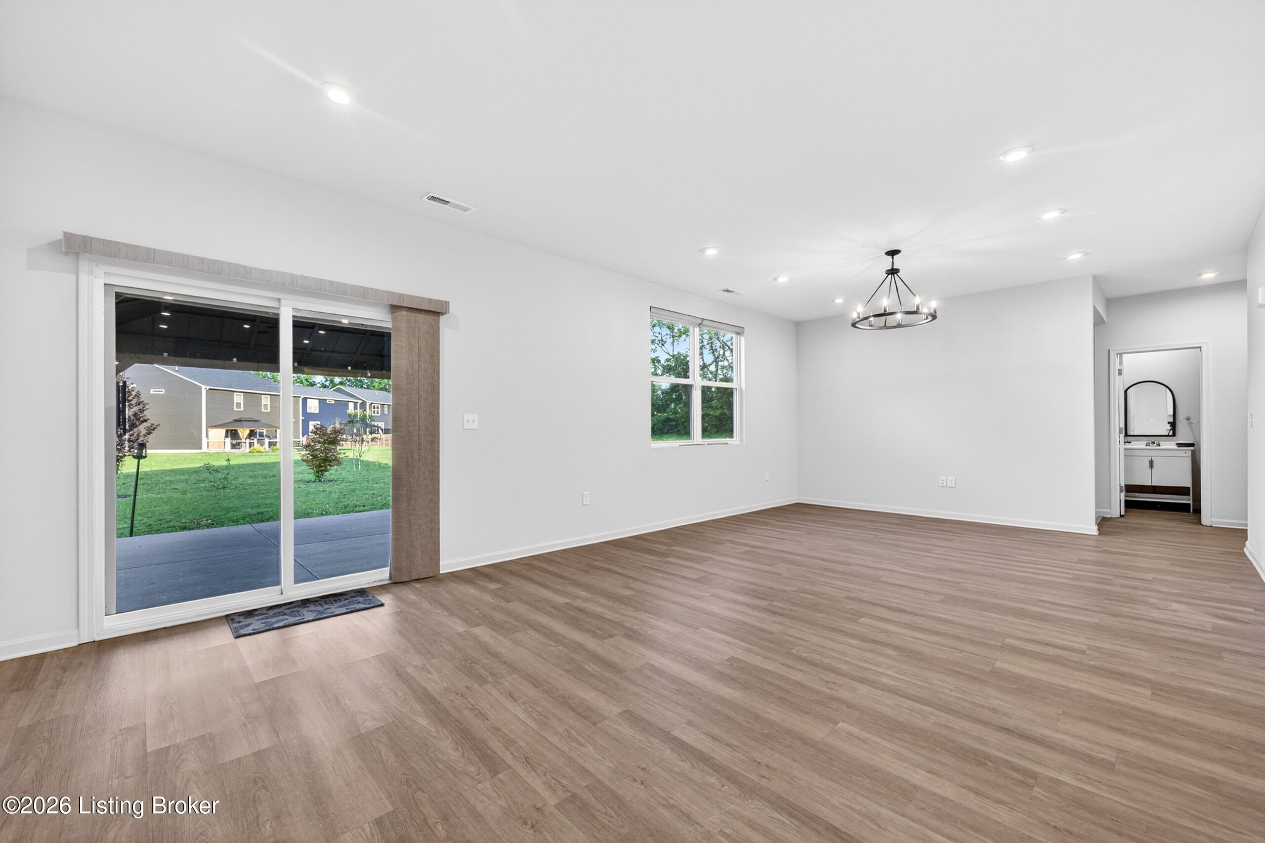 4395 Coppice Trail
