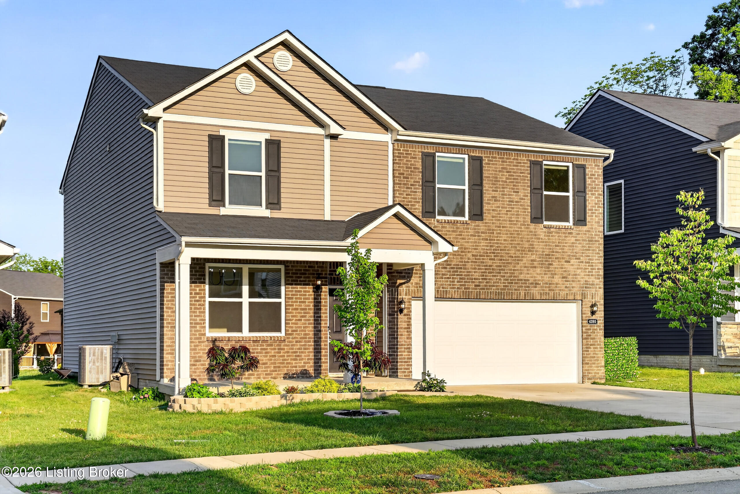 4395 Coppice Trail