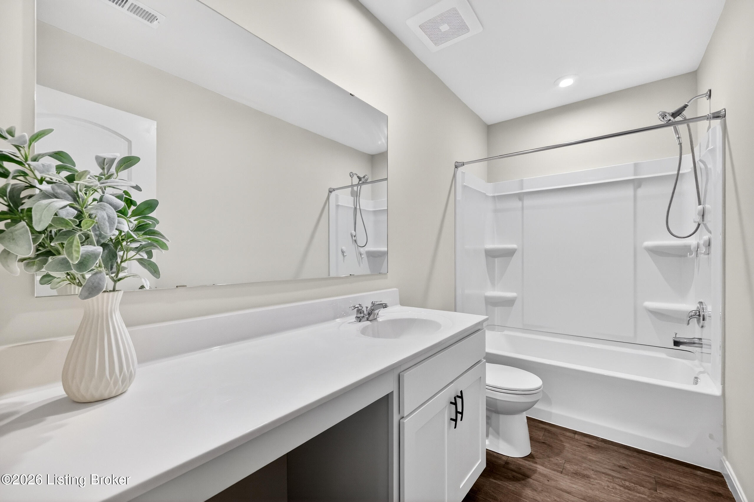 4395 Coppice Trail