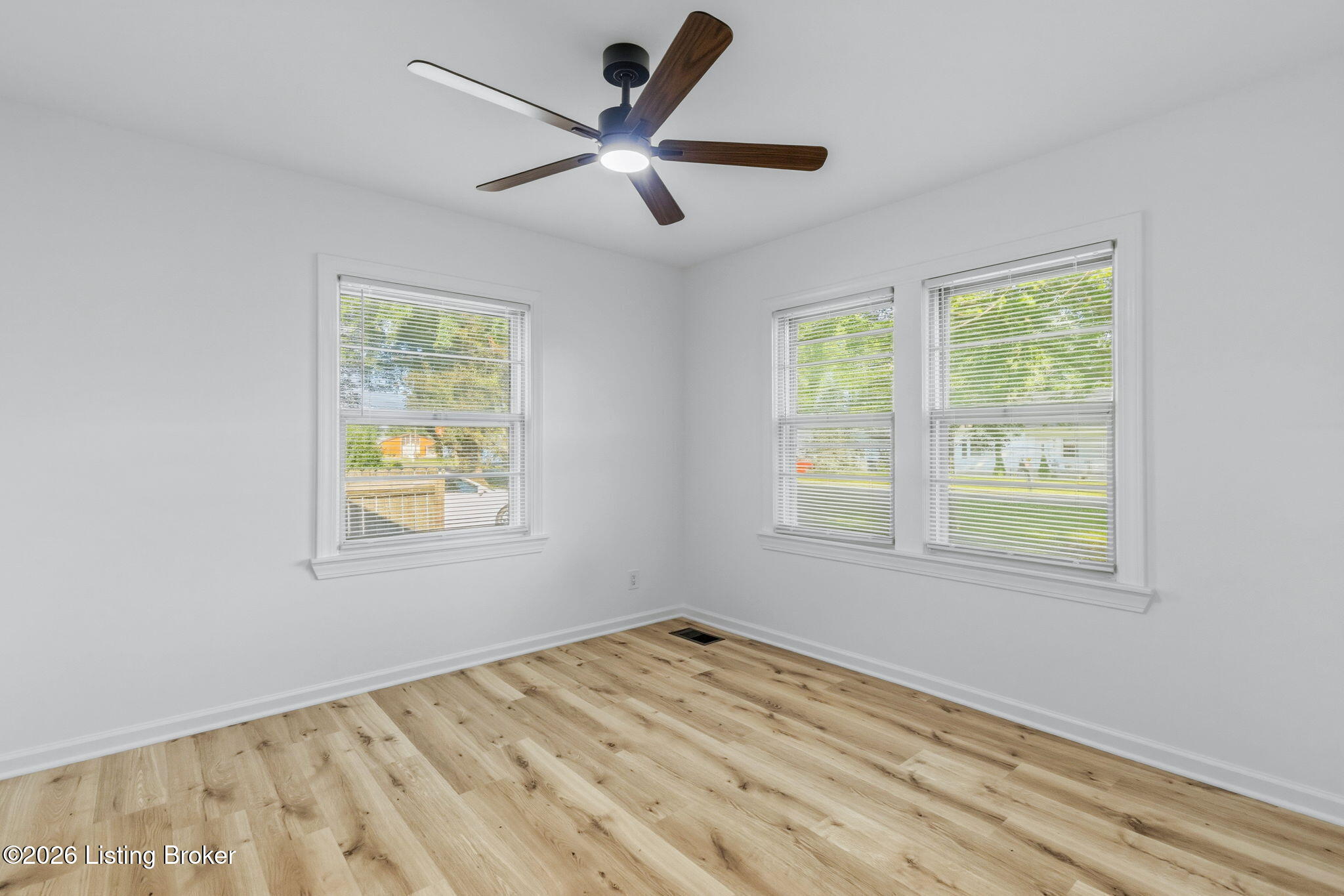 1213 Krupp Park Dr
