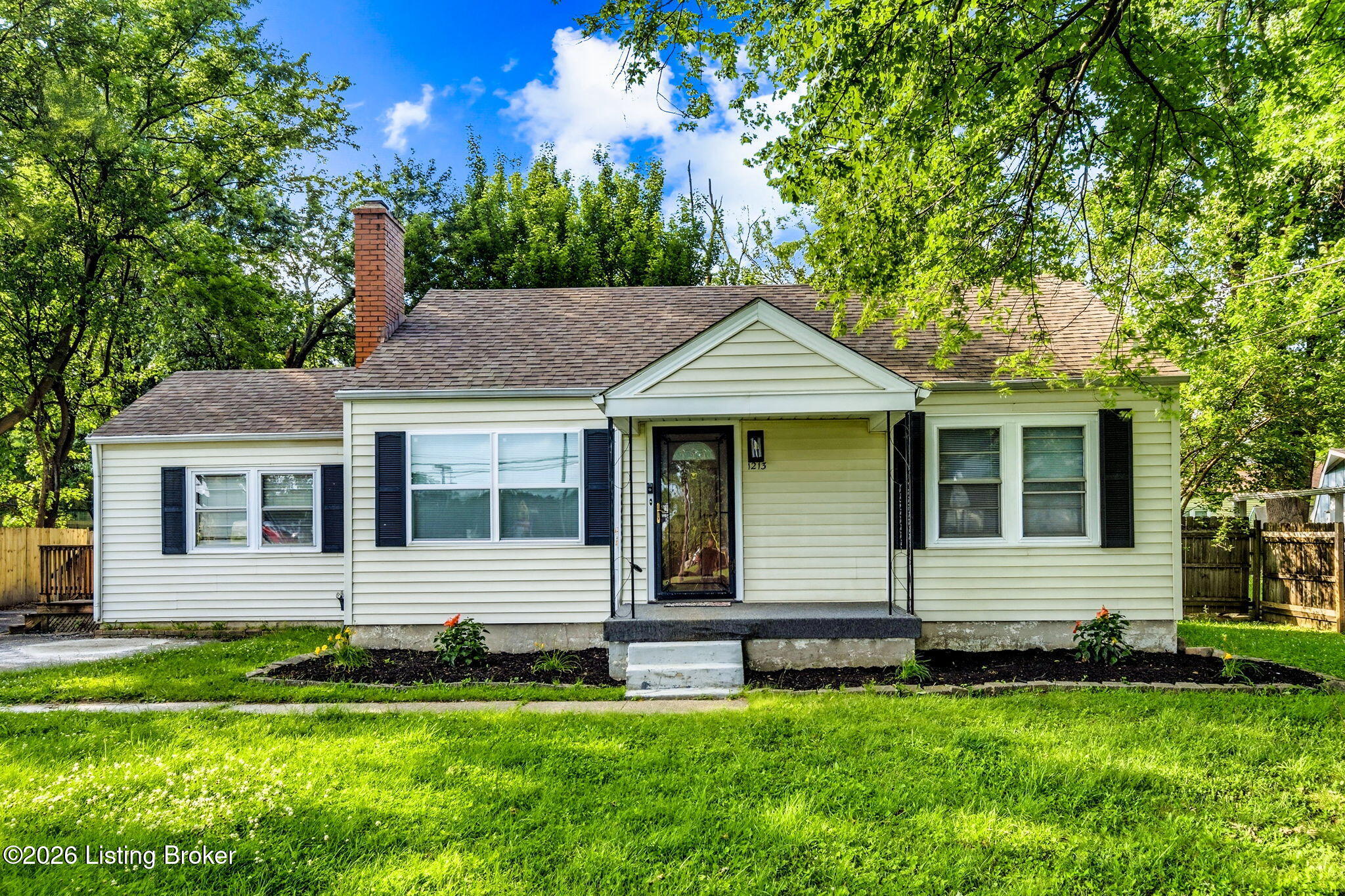 1213 Krupp Park Dr