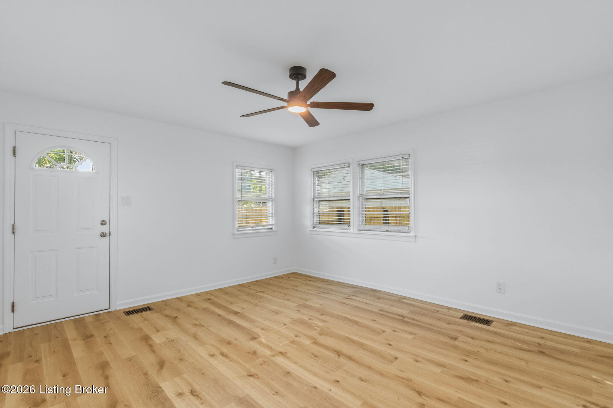 1213 Krupp Park Dr
