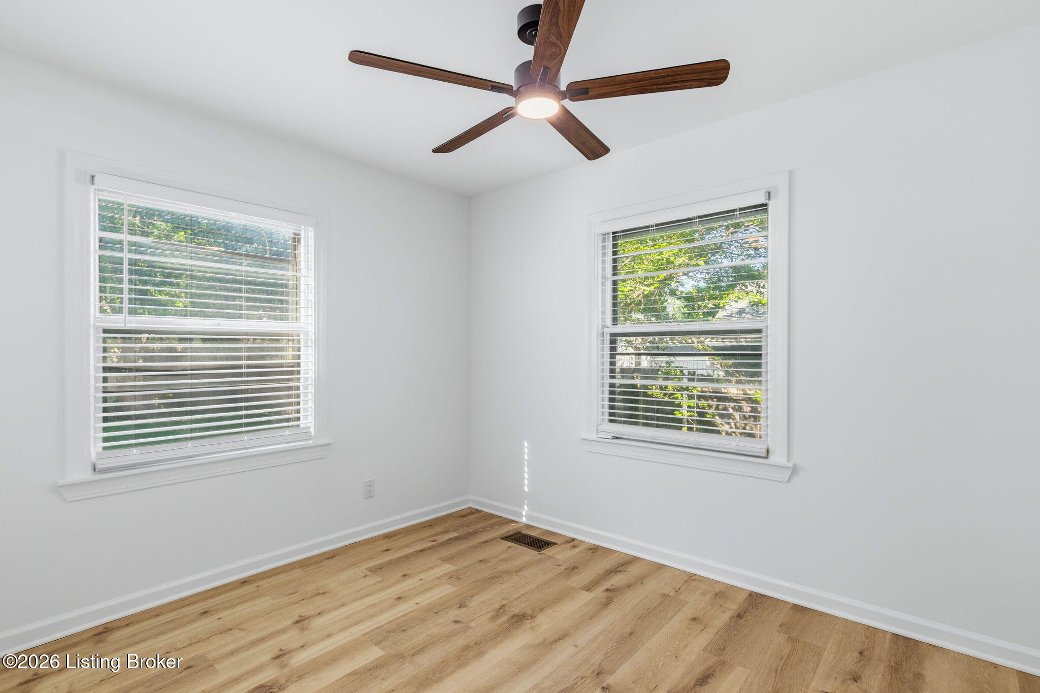 1213 Krupp Park Dr
