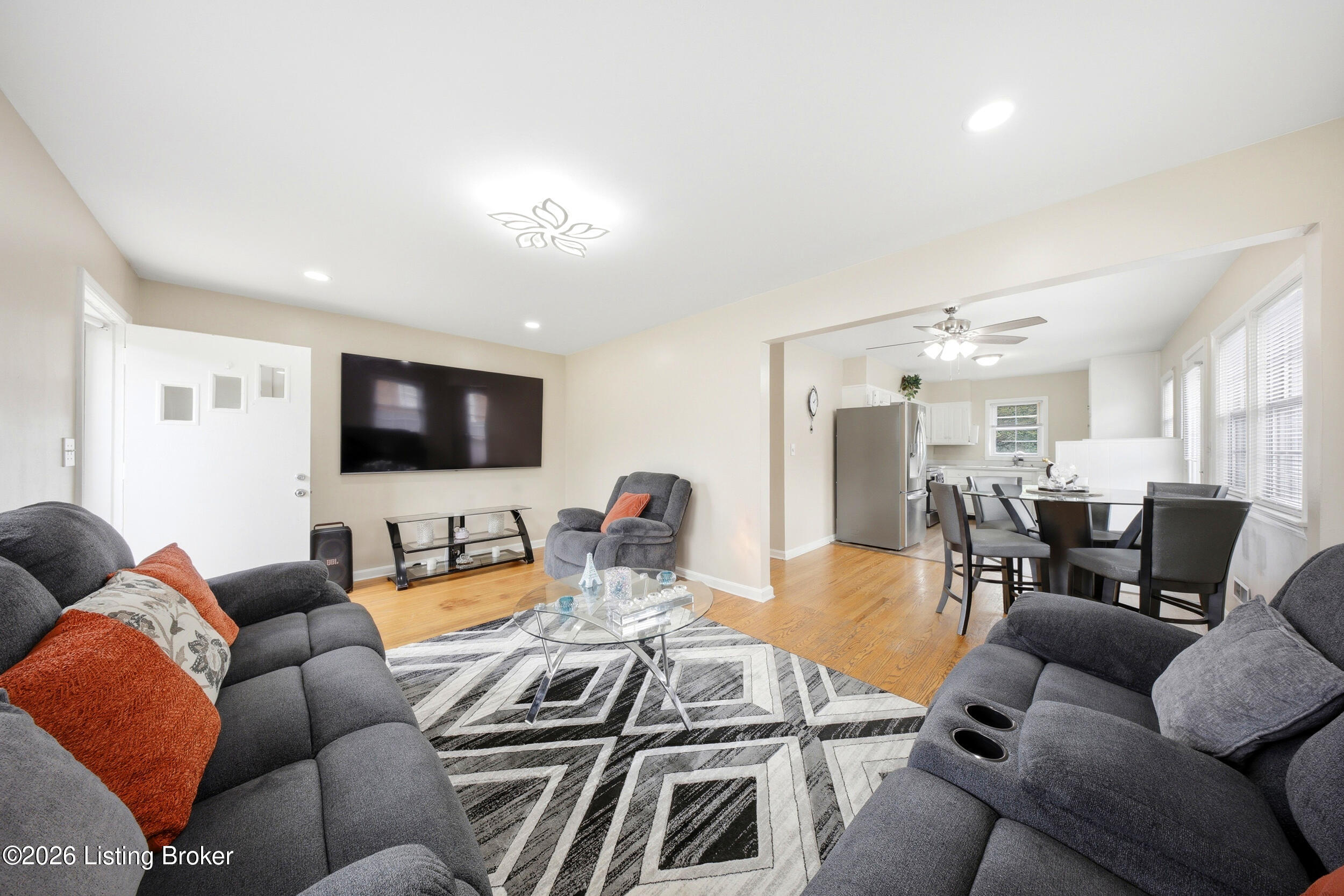 1623 Linda Way