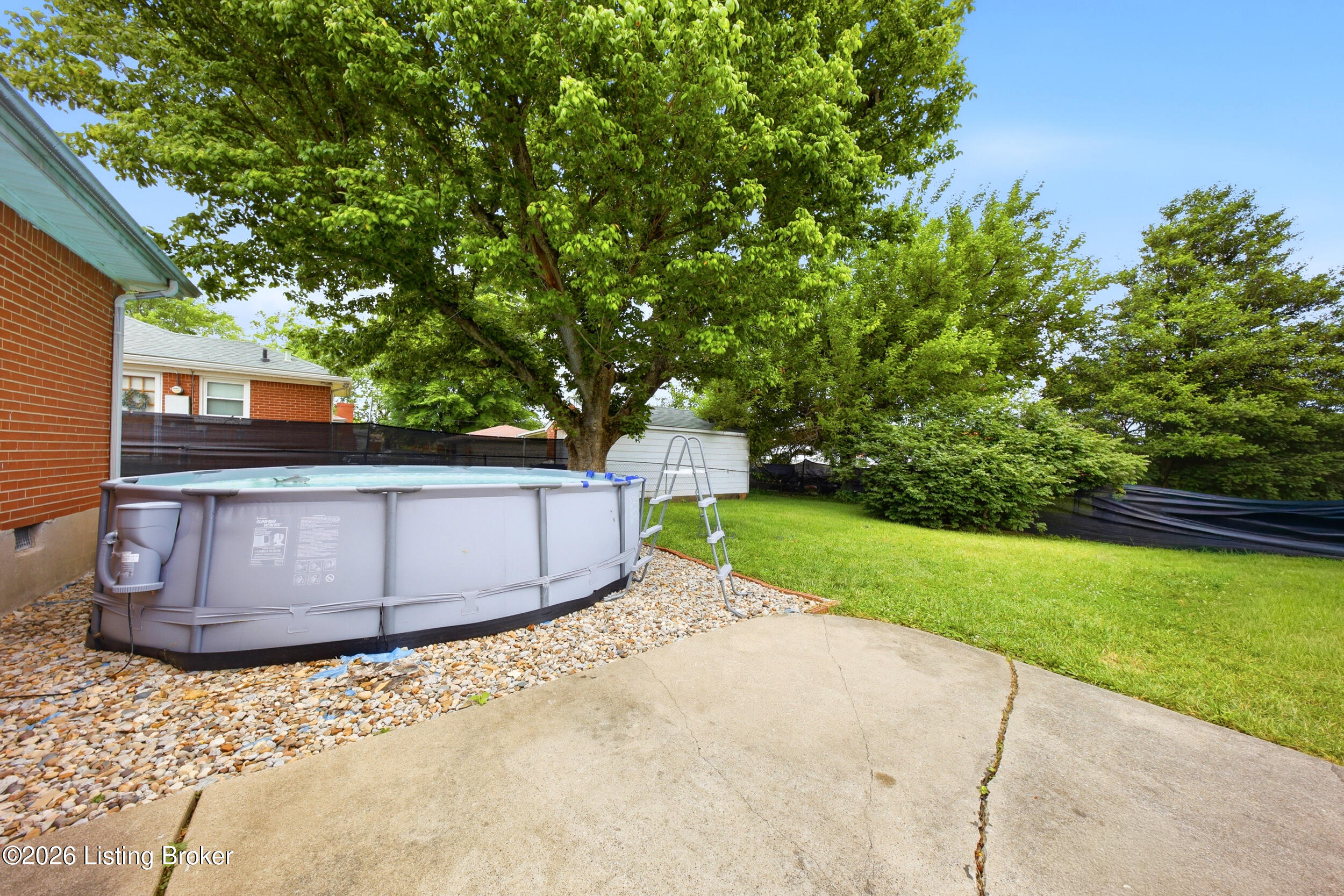 1623 Linda Way