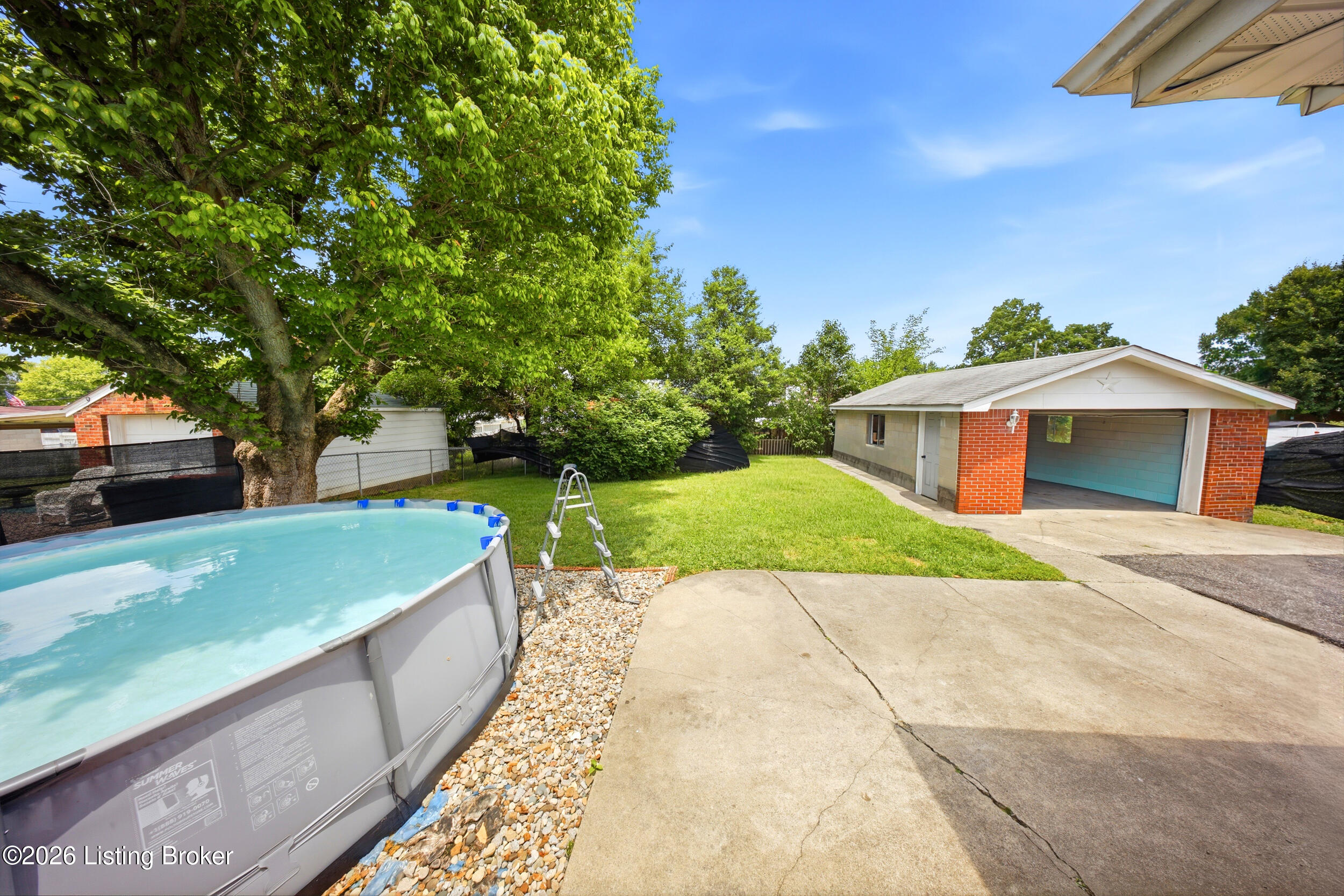 1623 Linda Way