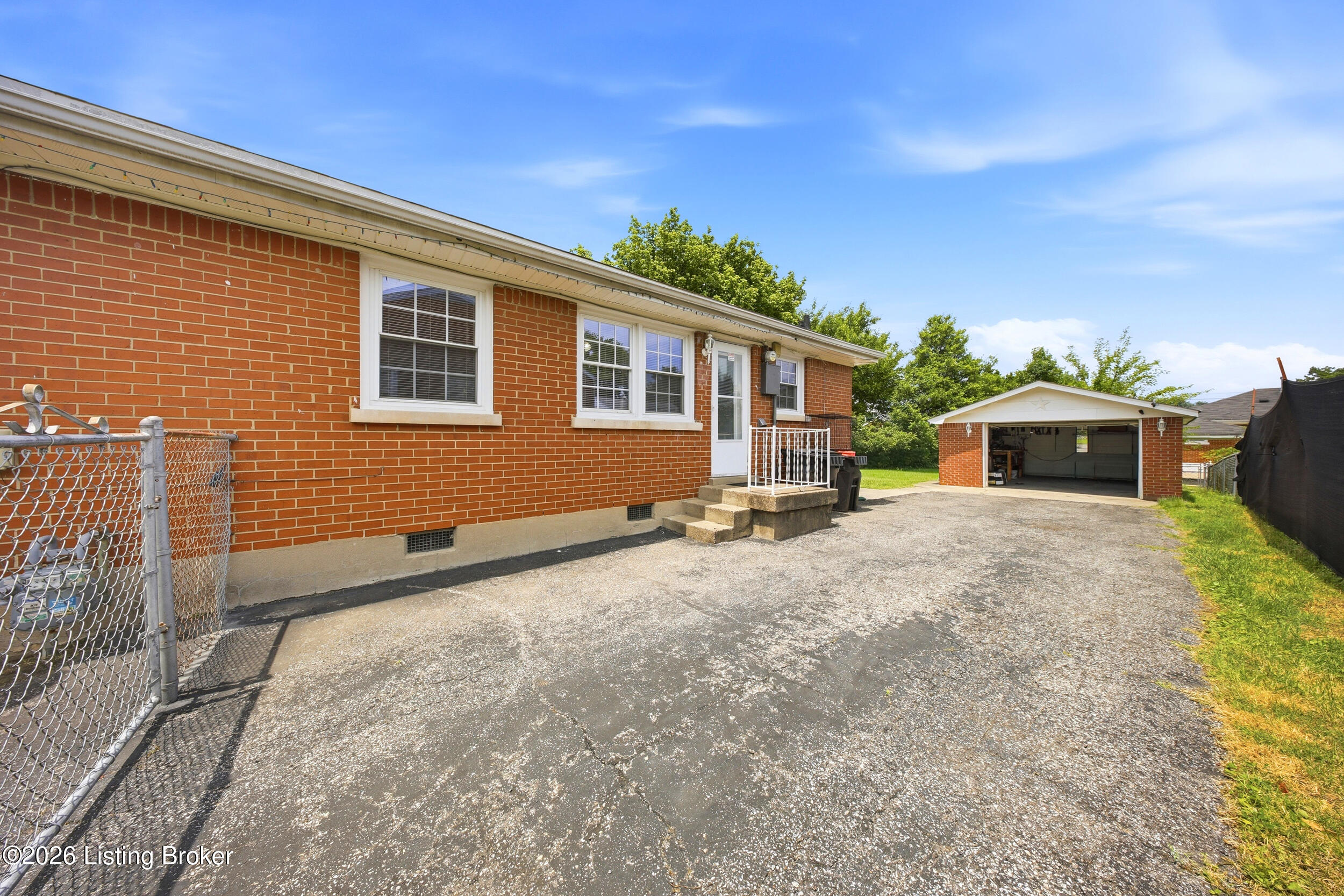1623 Linda Way