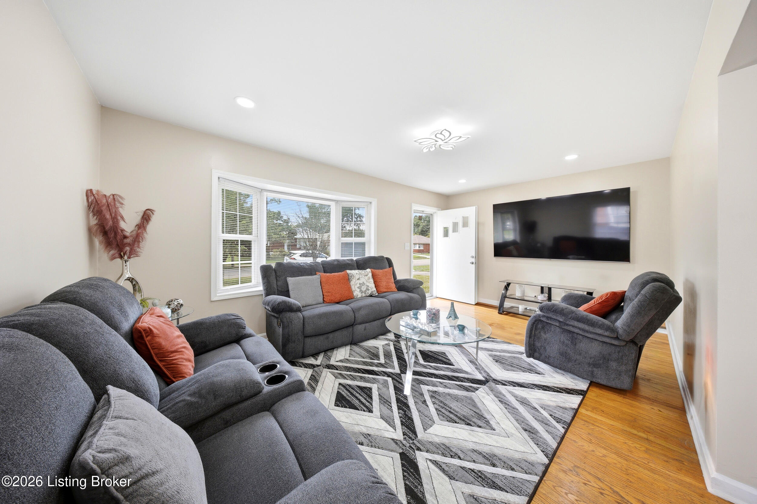 1623 Linda Way