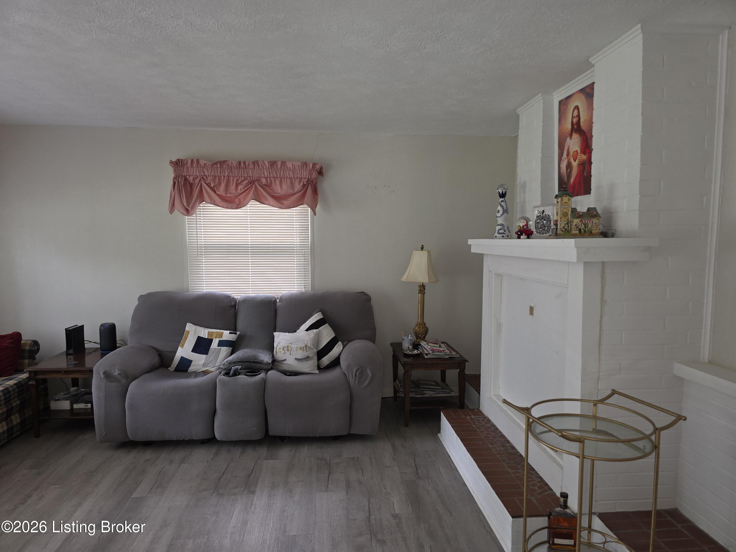 1706 Sarasota Ct