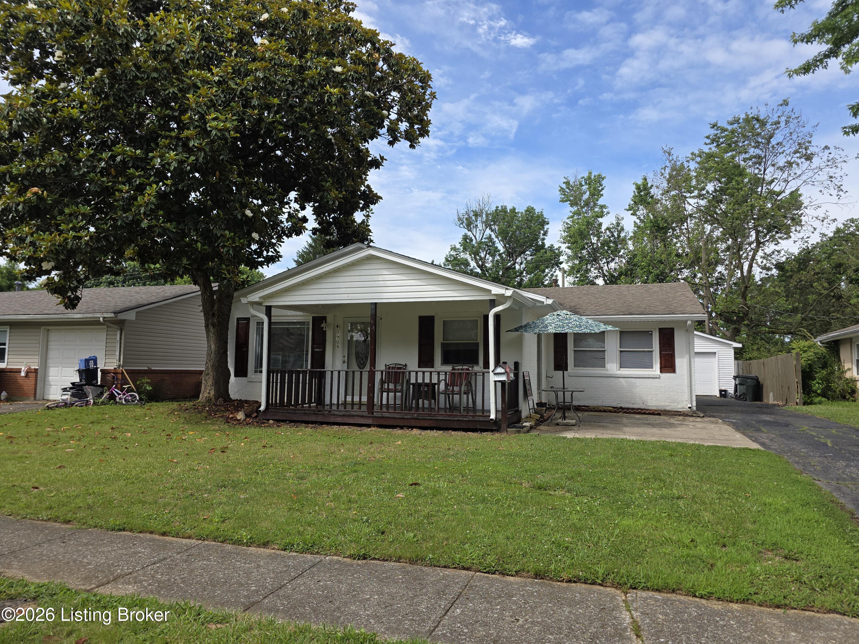 1706 Sarasota Ct