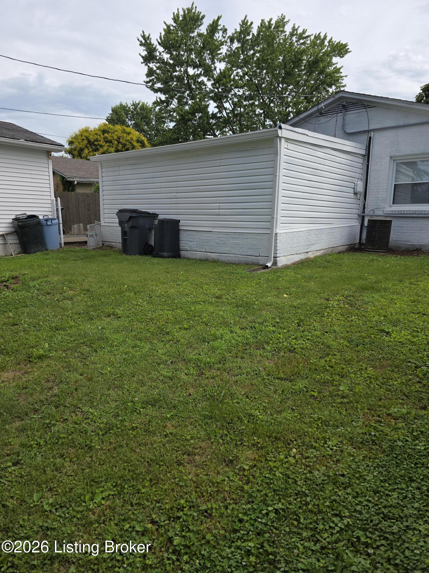 1706 Sarasota Ct