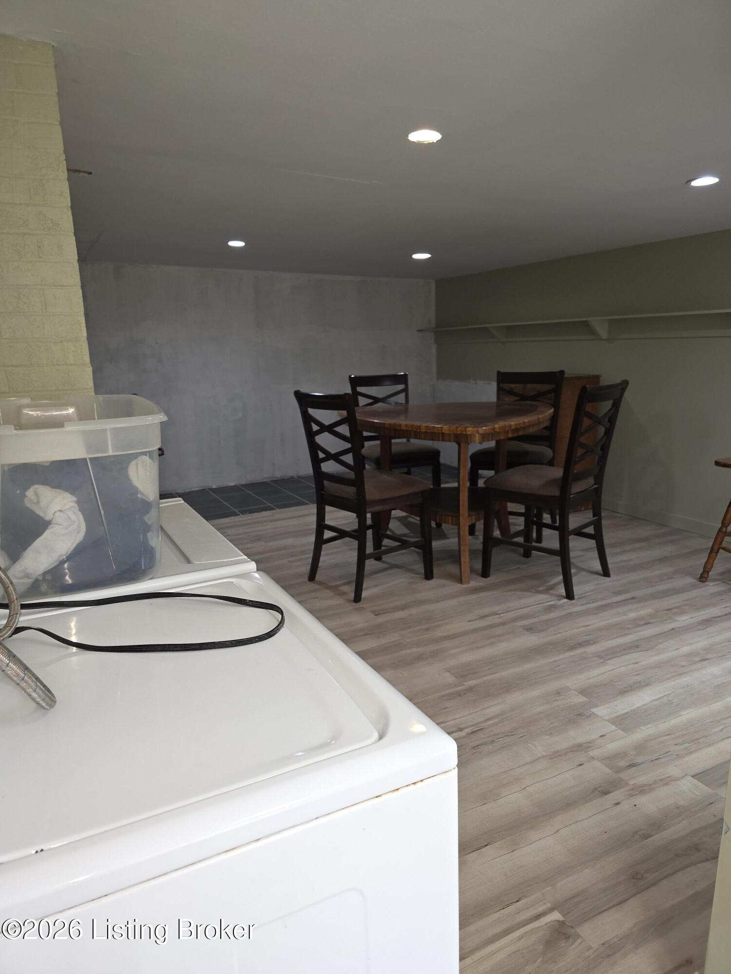 1706 Sarasota Ct