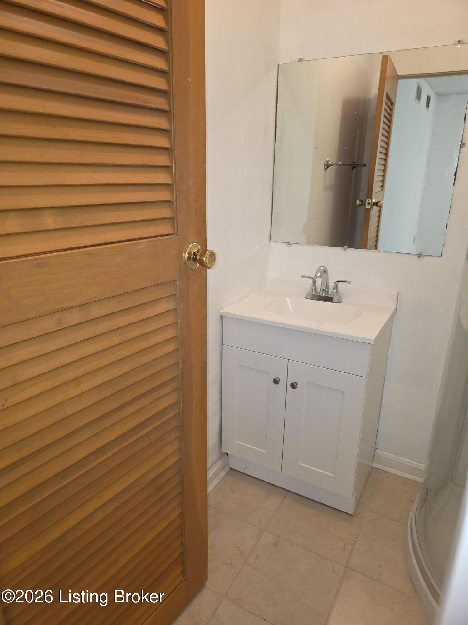 1706 Sarasota Ct