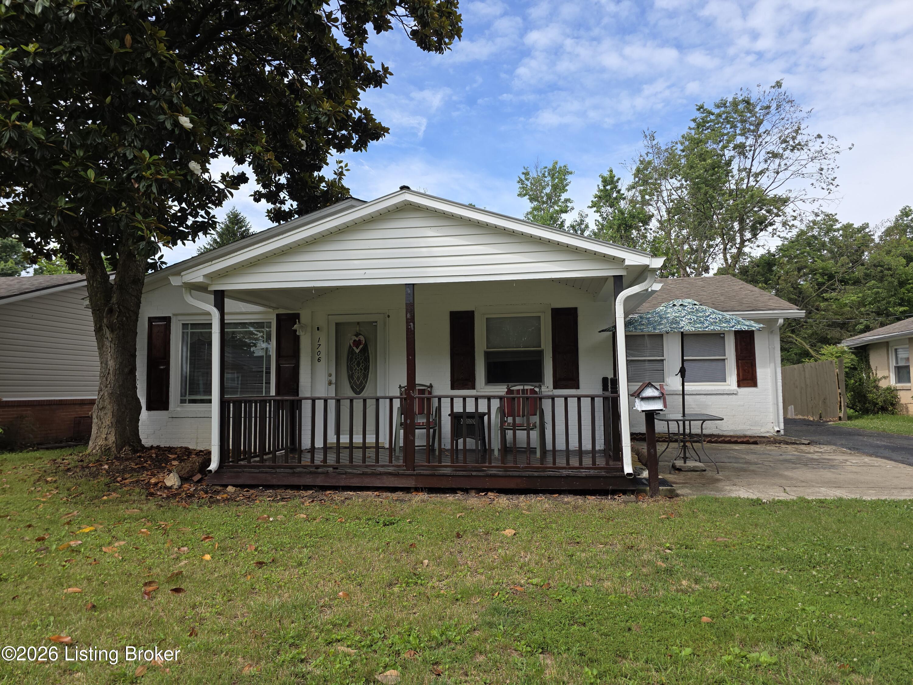 1706 Sarasota Ct