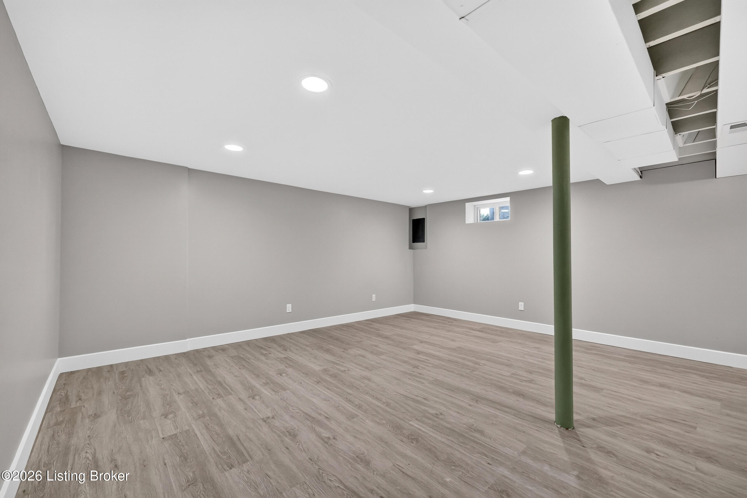 2406 Franklin Ave