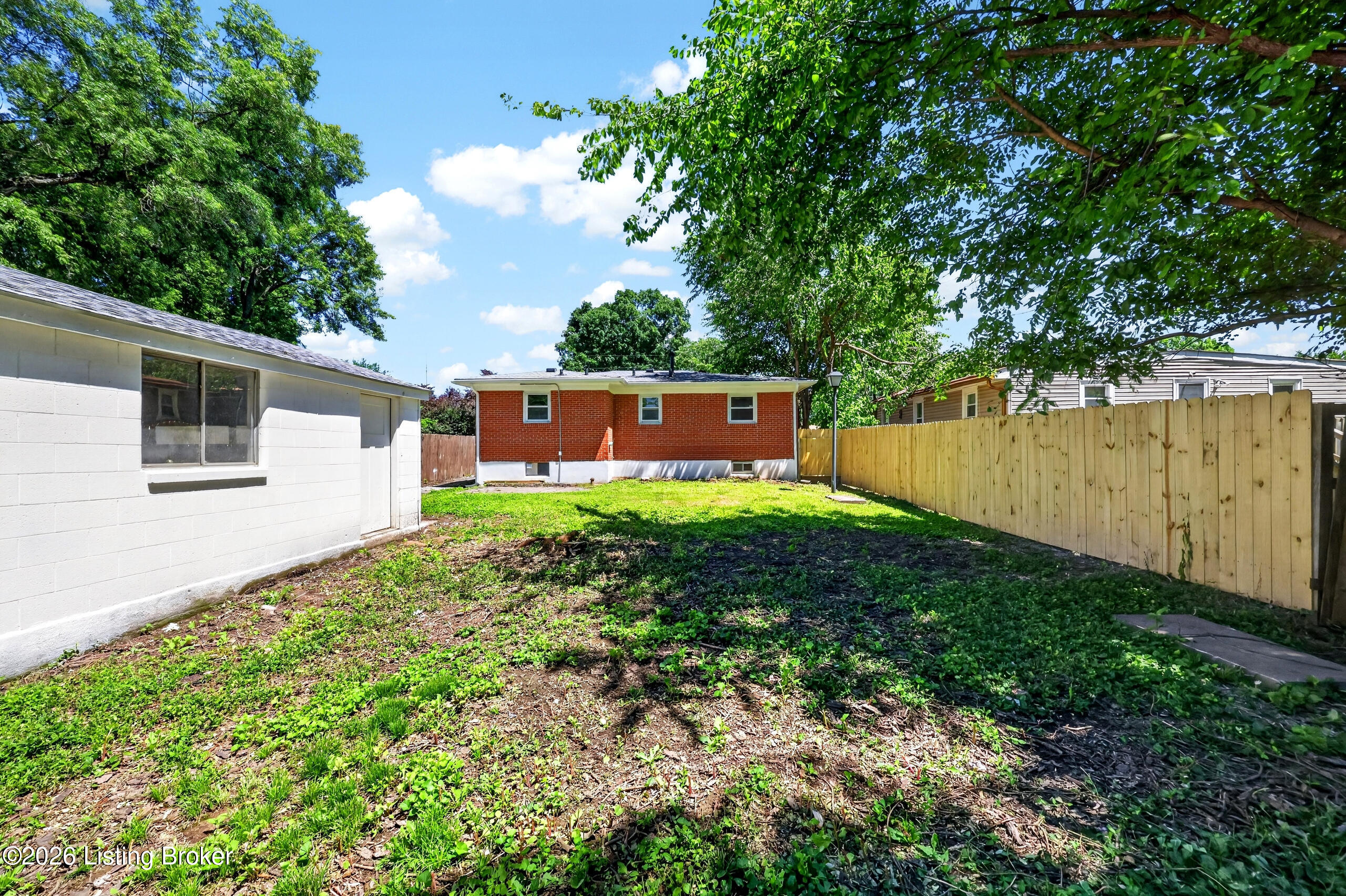 2406 Franklin Ave