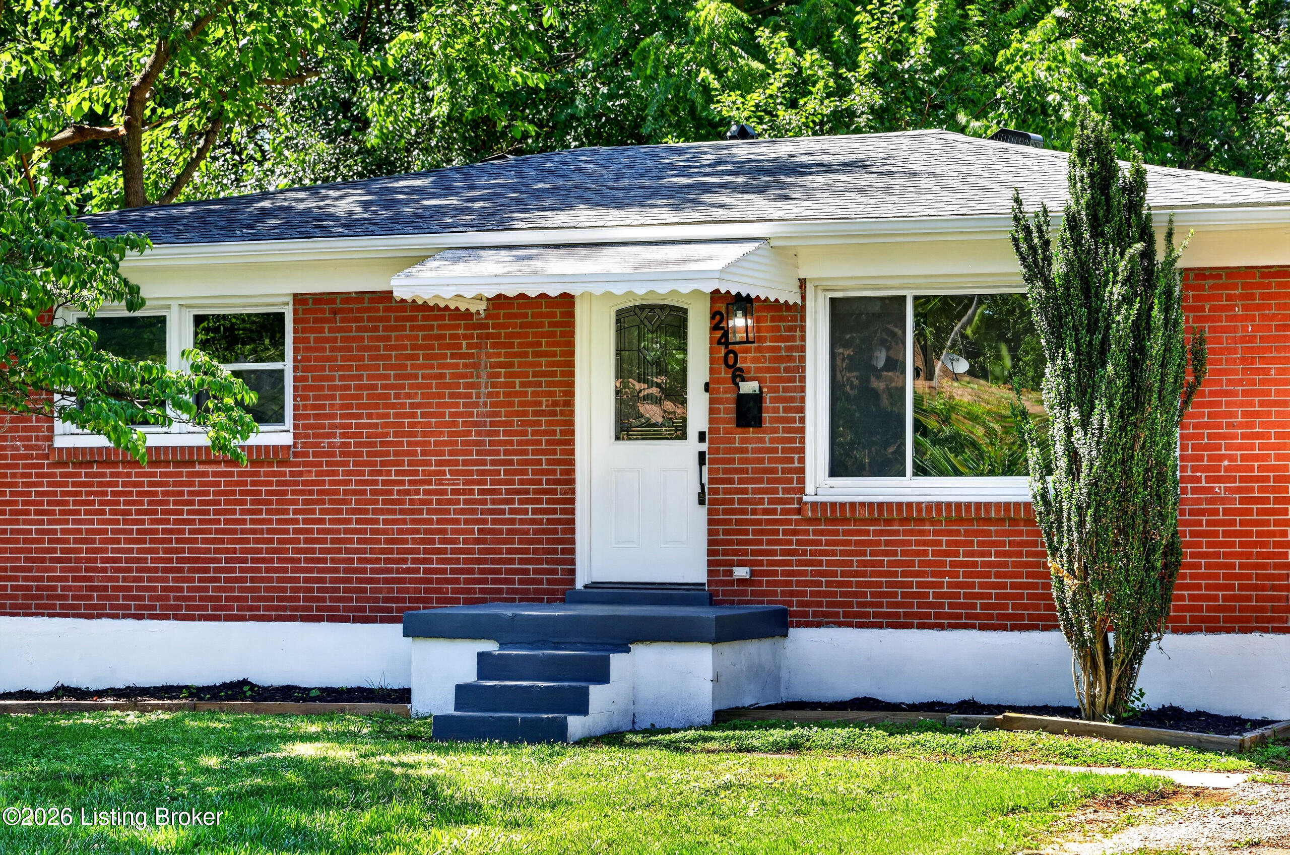 2406 Franklin Ave