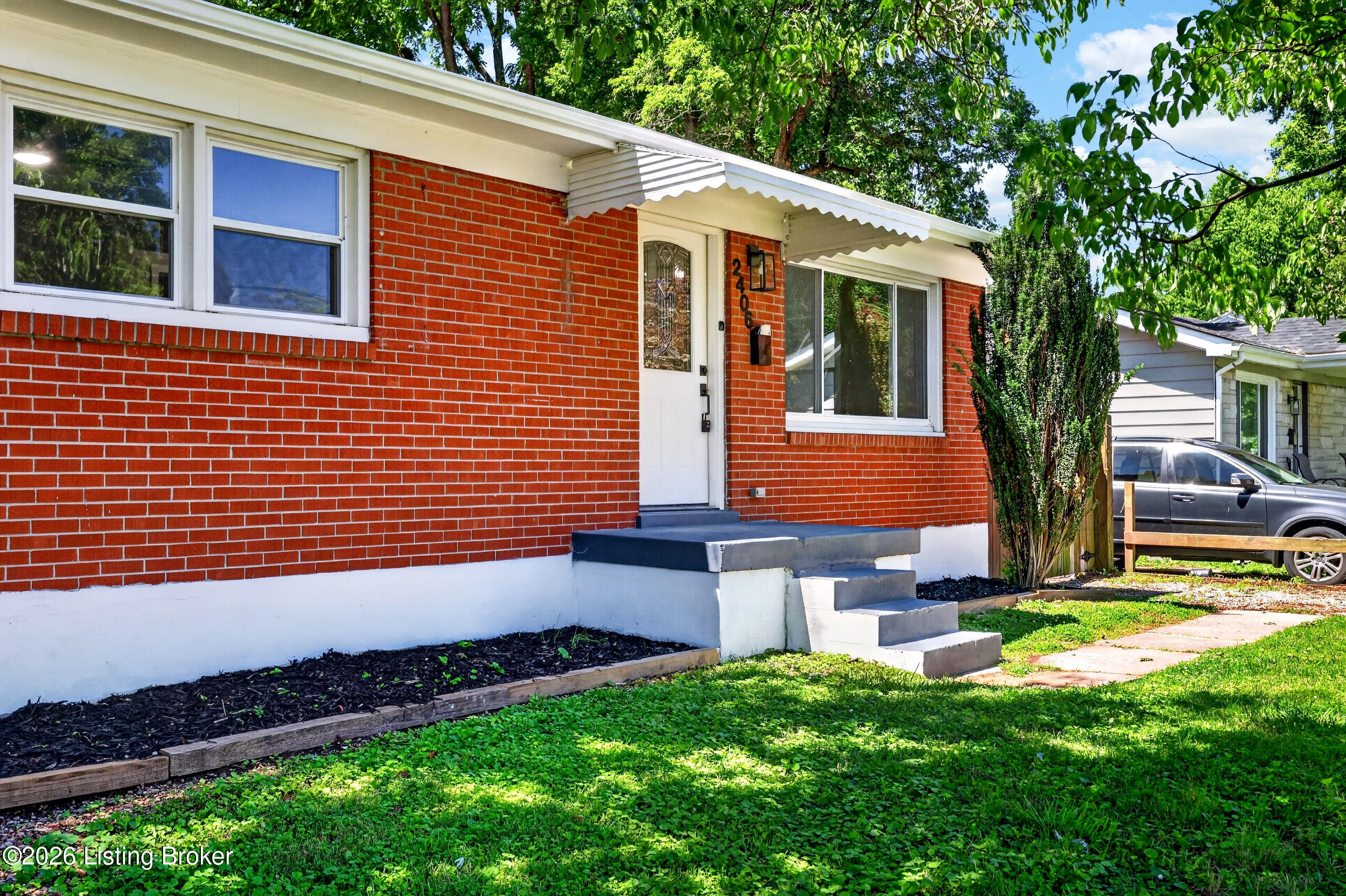 2406 Franklin Ave