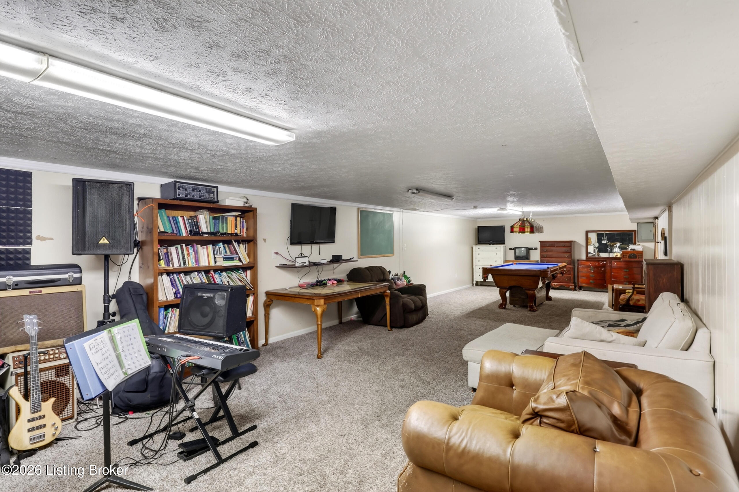 2302 High Pine Dr
