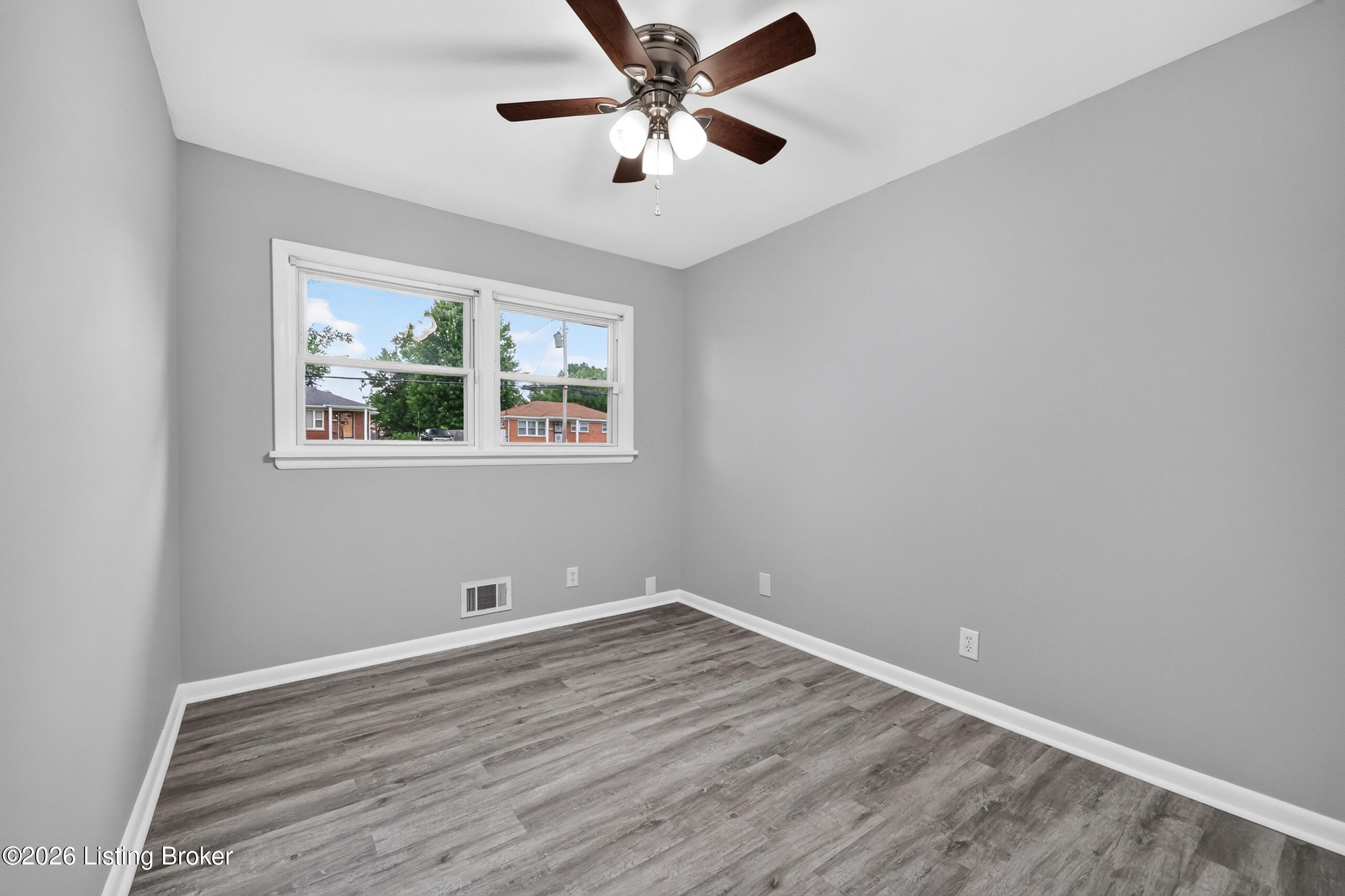 5218 Famous Way