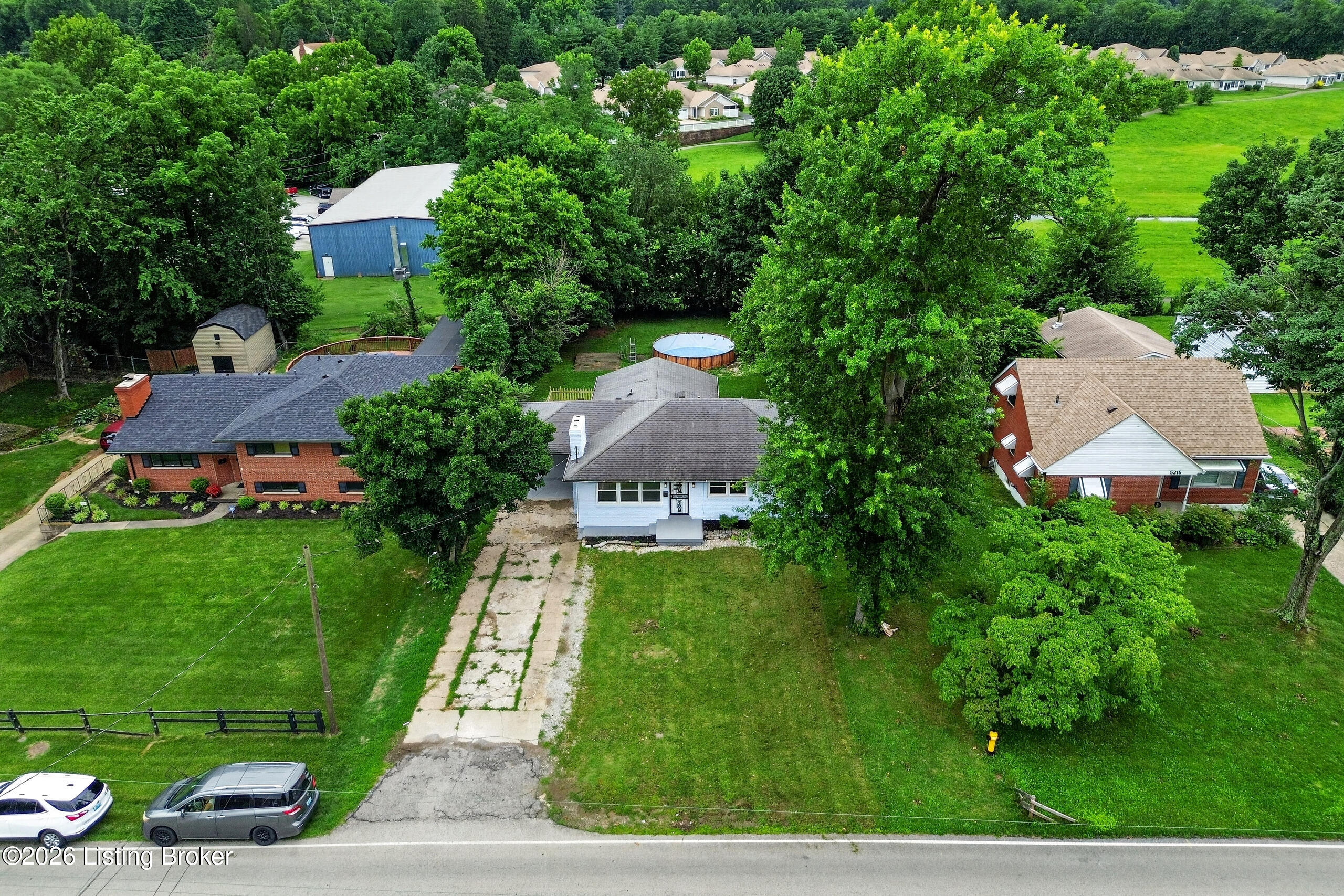 5218 Famous Way