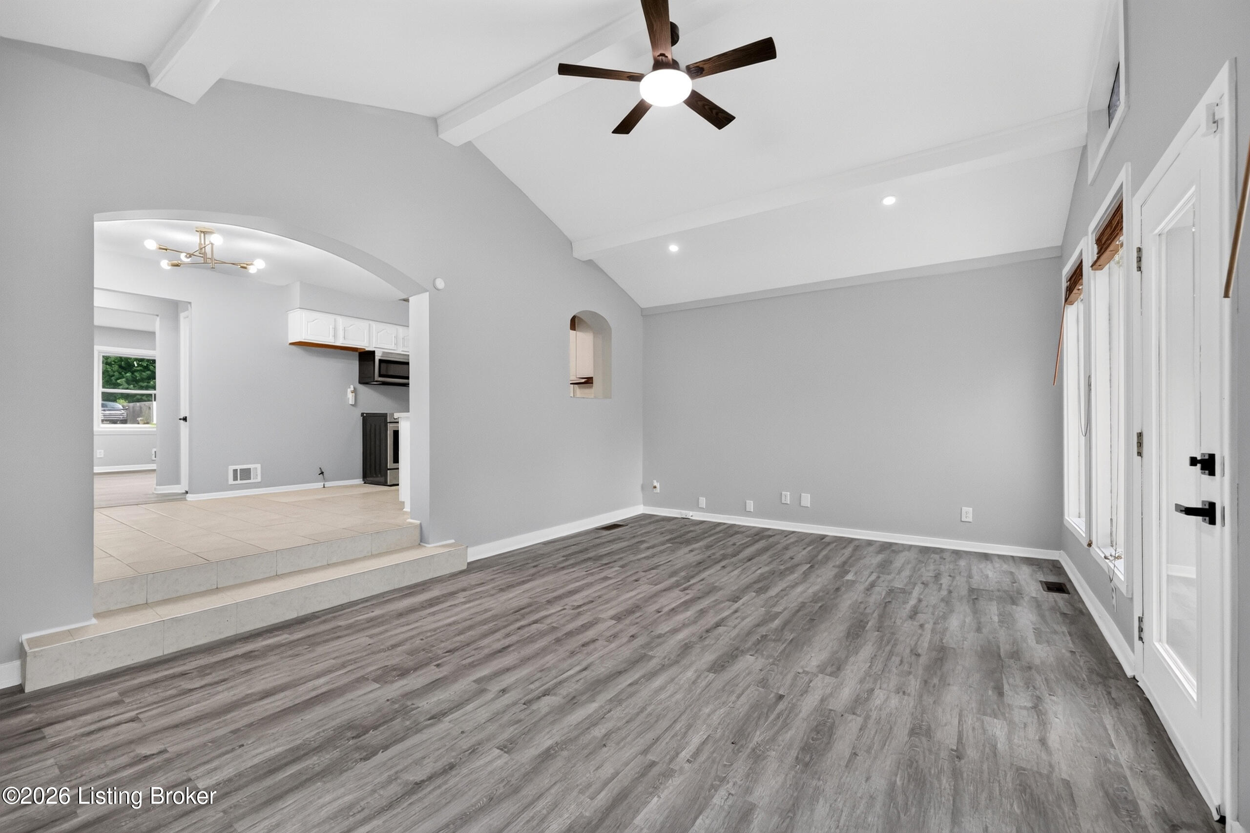 5218 Famous Way
