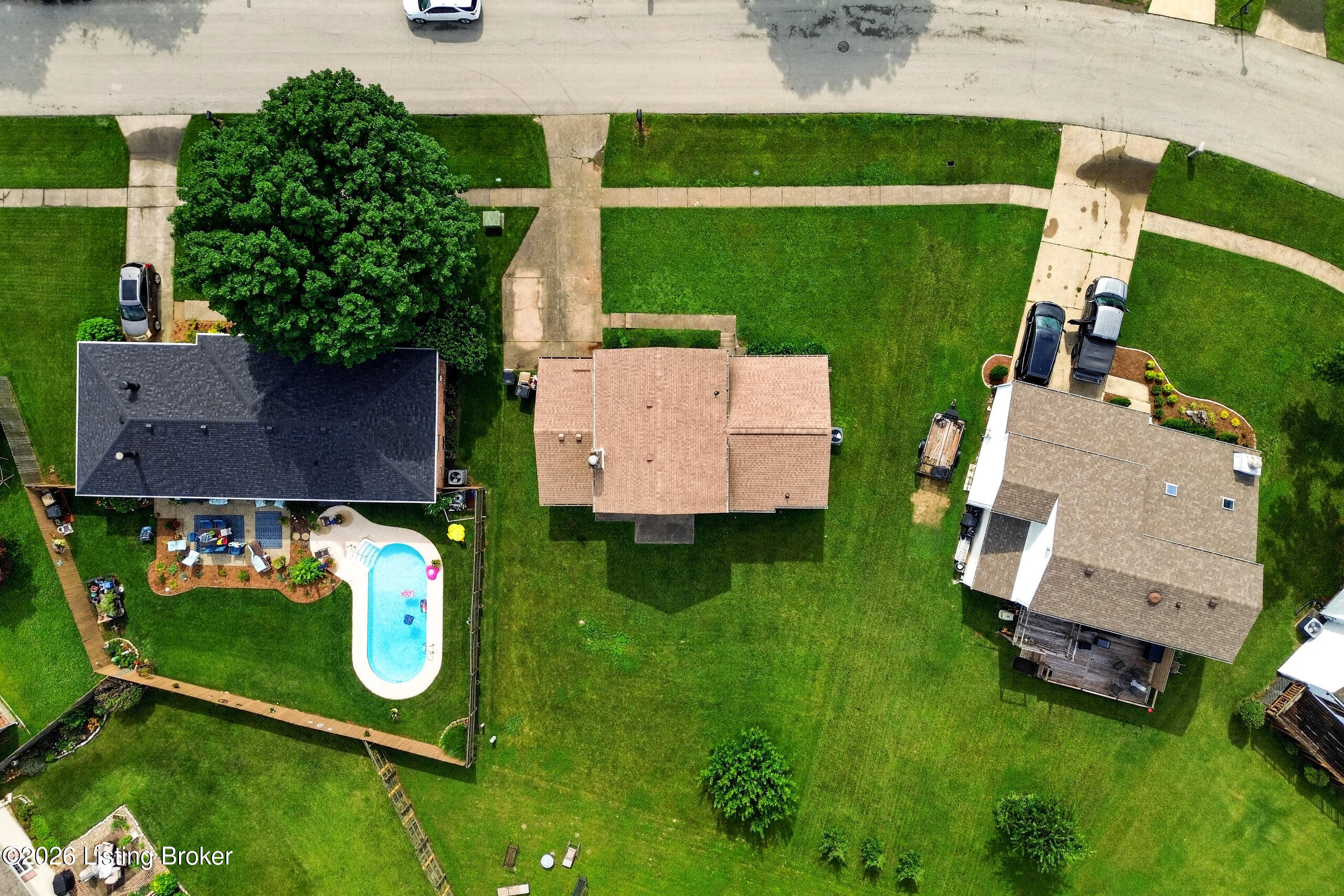 8908 Thelma Ln
